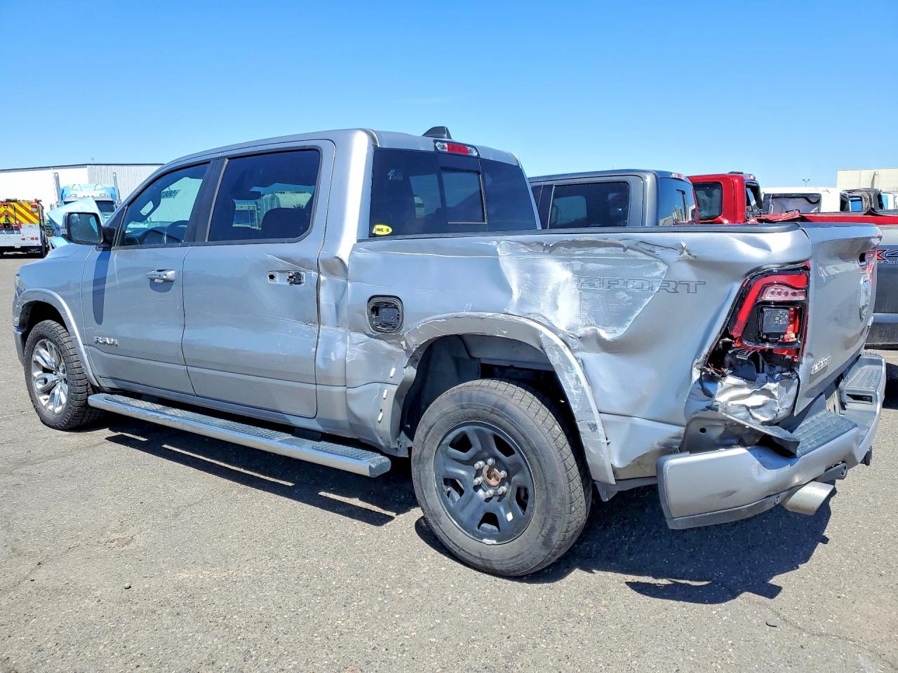 2021 Ram 1500 Laramie Silver vin: 1C6SRFJM1MN680607