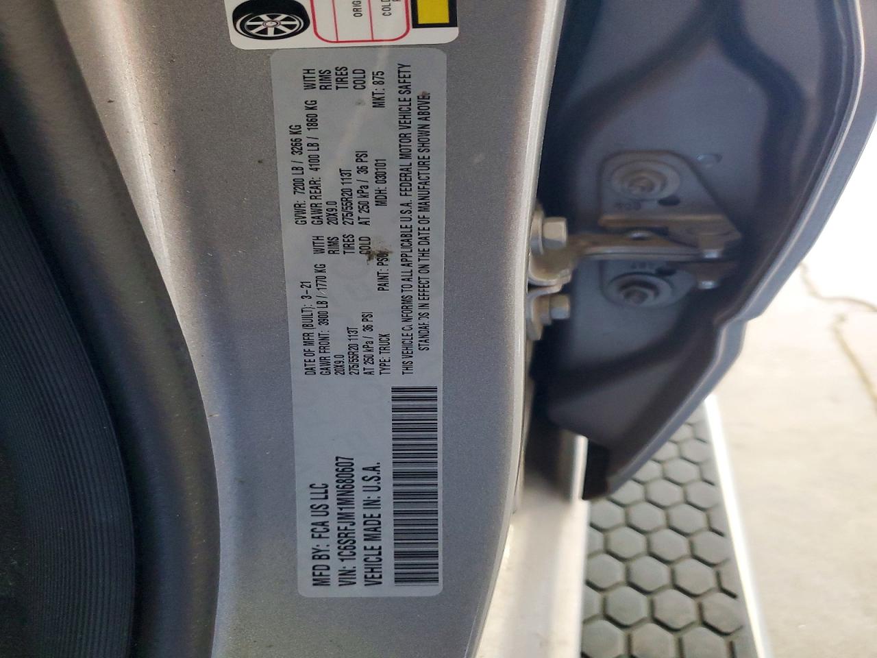 2021 Ram 1500 Laramie Silver vin: 1C6SRFJM1MN680607