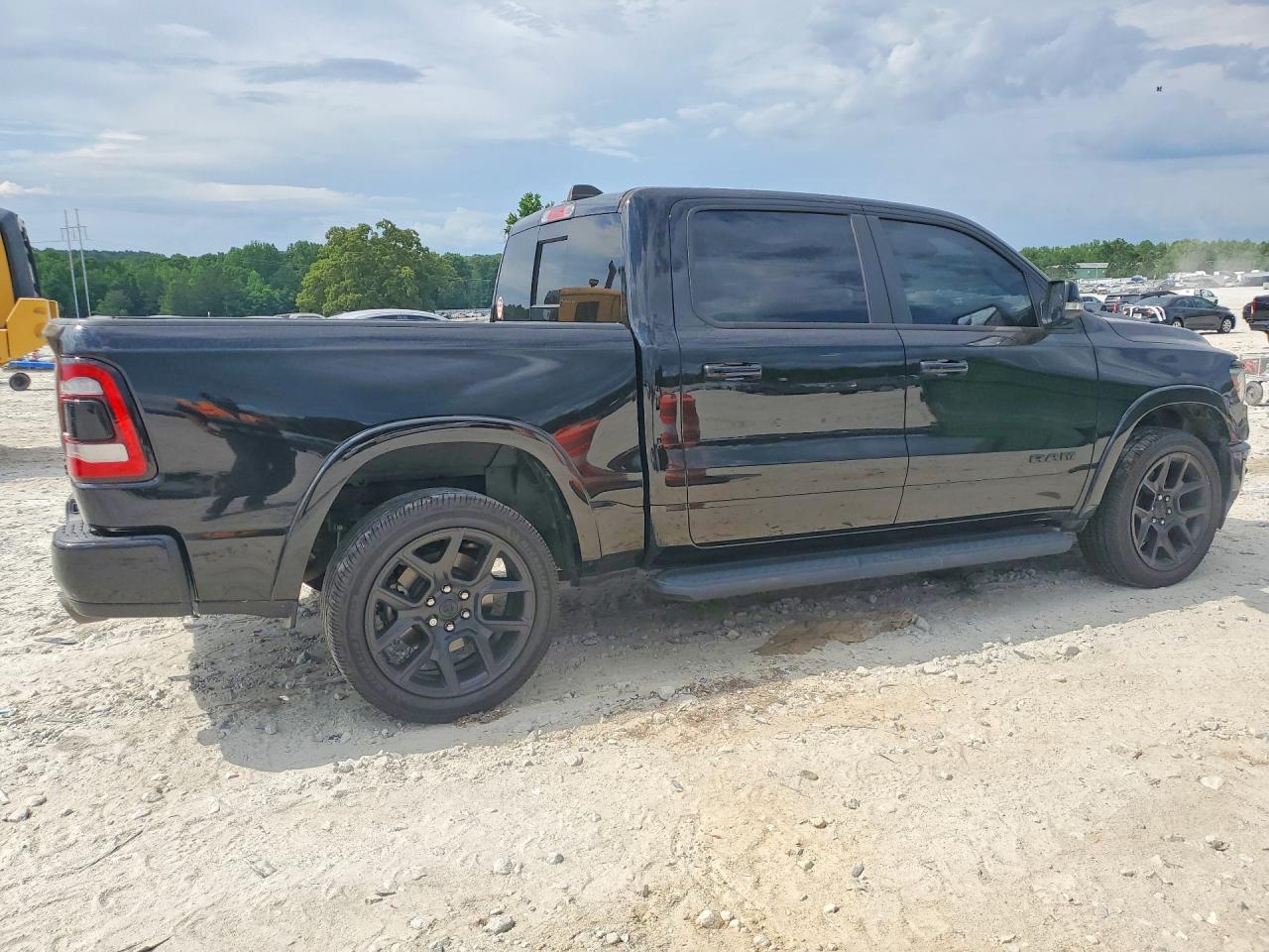 2022 Ram 1500 Laramie Черный vin: 1C6SRFJM1NN429300
