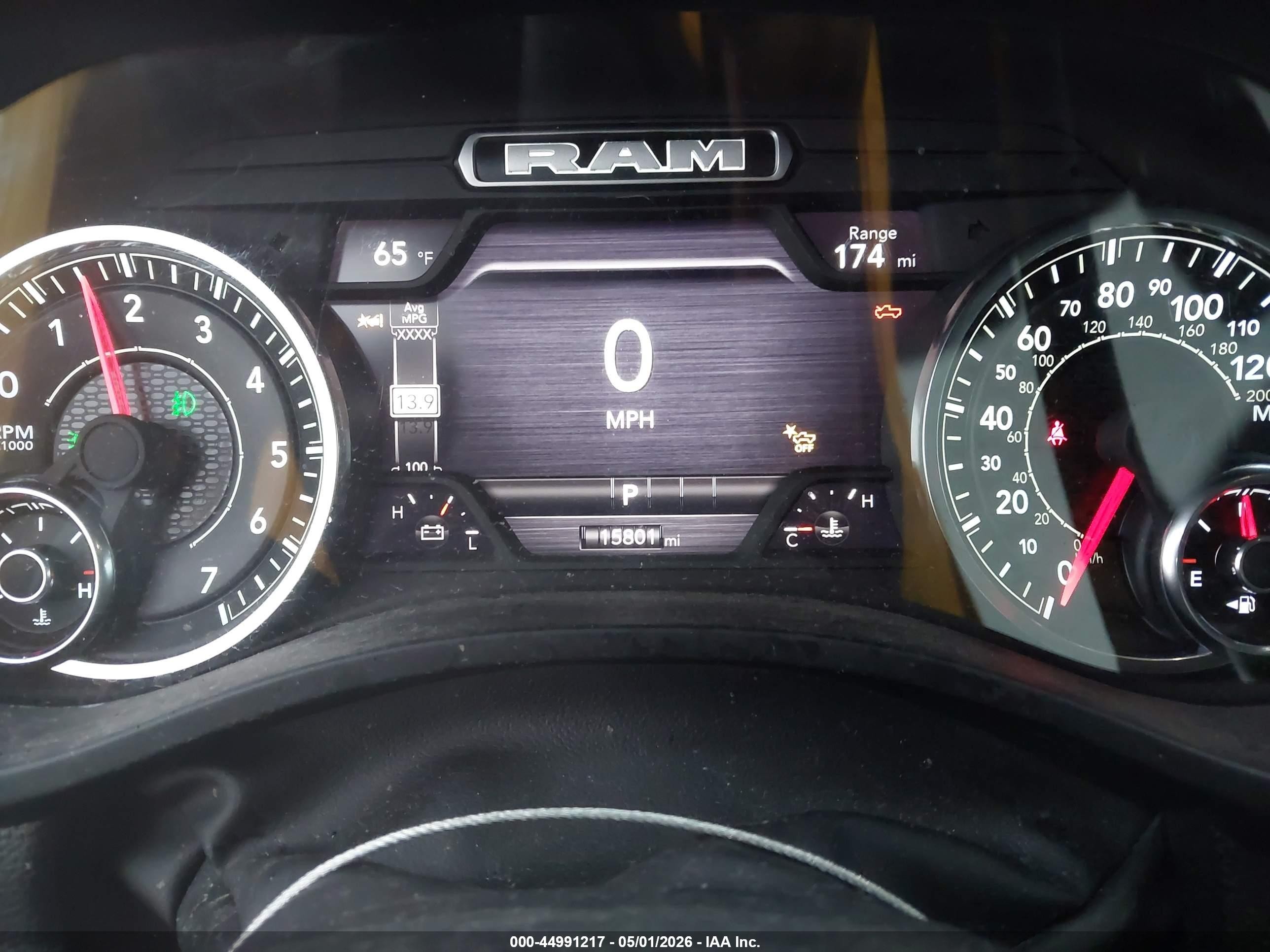 2025 Ram 1500 Laramie  4x4 5'7 Box Черный vin: 1C6SRFJP7SN529892