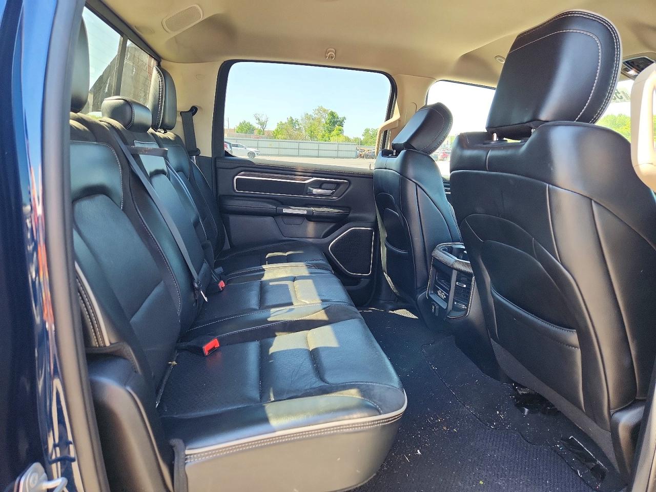 2019 Ram 1500 Laramie Blue vin: 1C6SRFJT2KN650312