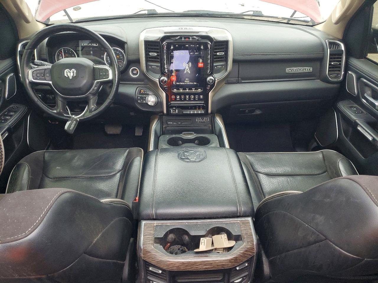 2019 Ram 1500 Laramie Burgundy vin: 1C6SRFJT2KN694519