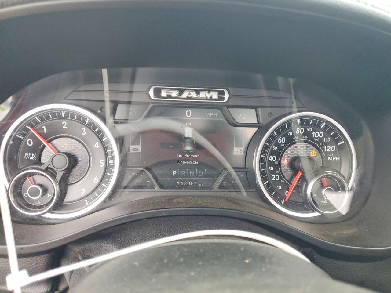 2019 Ram 1500 Laramie Burgundy vin: 1C6SRFJT2KN694519