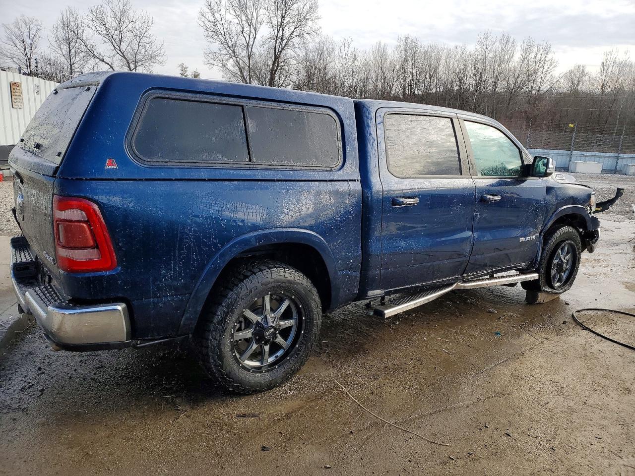 2020 Ram 1500 Laramie Blue vin: 1C6SRFJT2LN204646