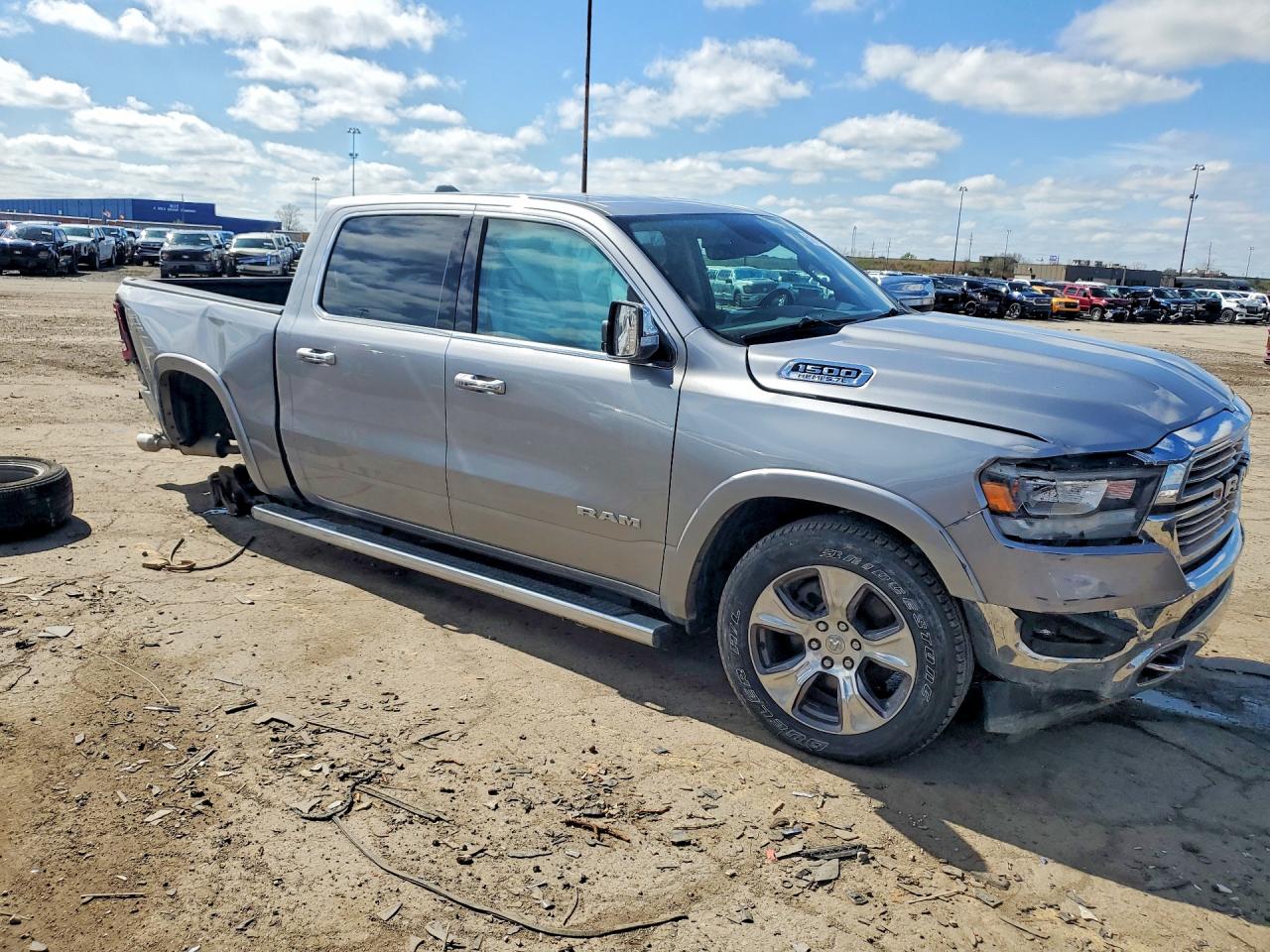 2021 Ram 1500 Laramie Silver vin: 1C6SRFJT2MN735718