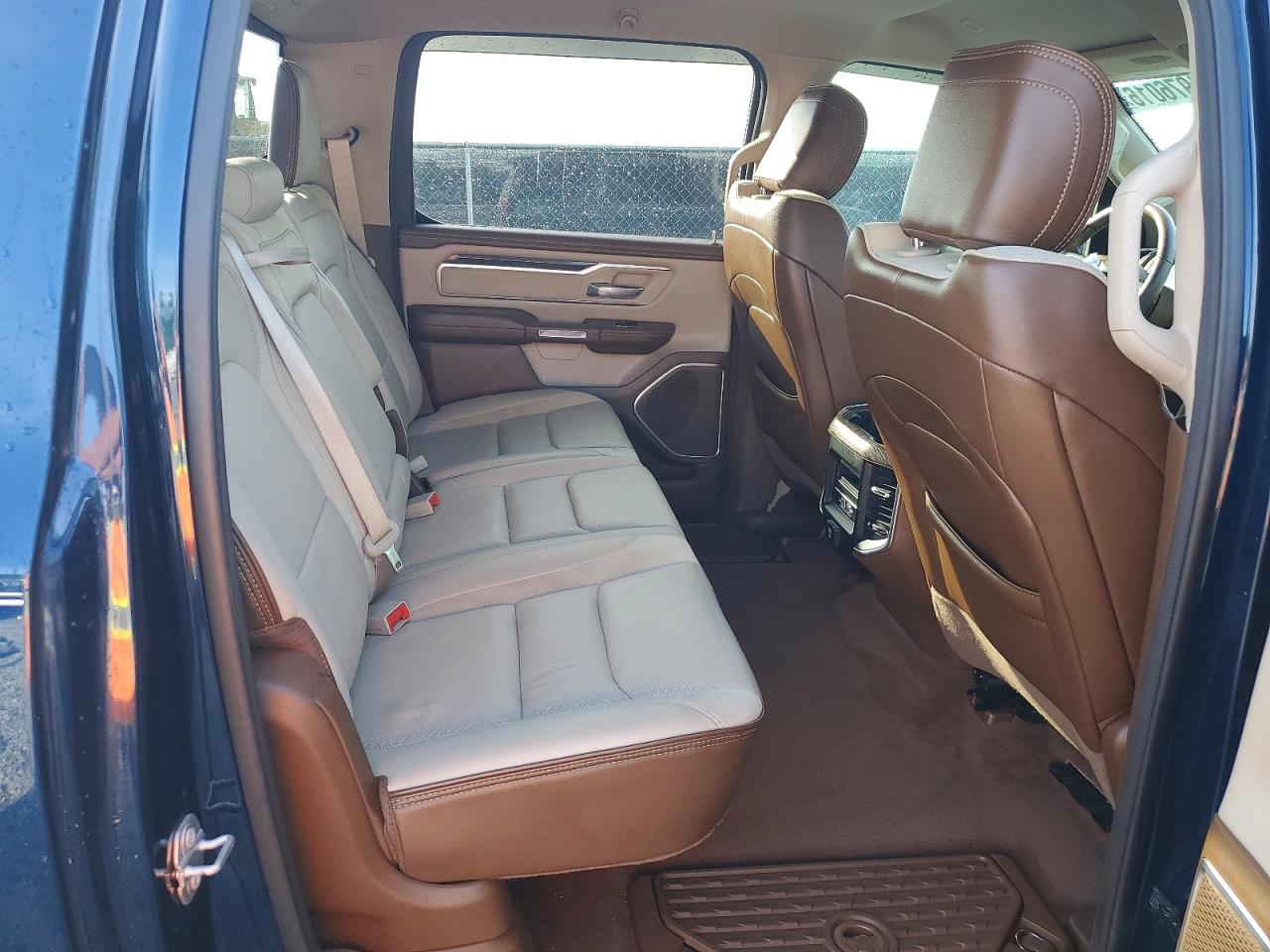 2020 Ram 1500 Laramie Blue vin: 1C6SRFJT4LN329647