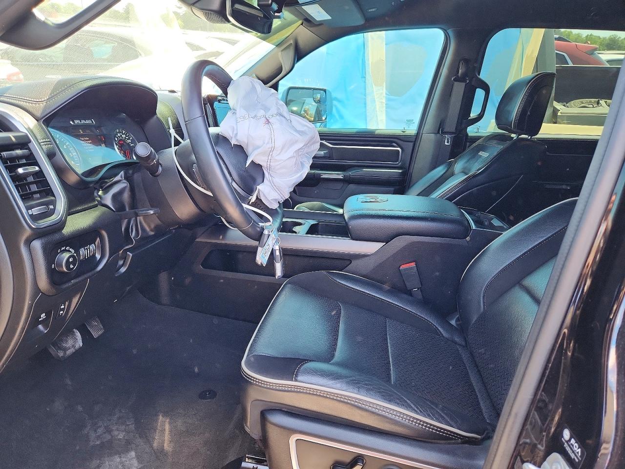 2024 Ram 1500 Laramie Black vin: 1C6SRFJT4RN124595