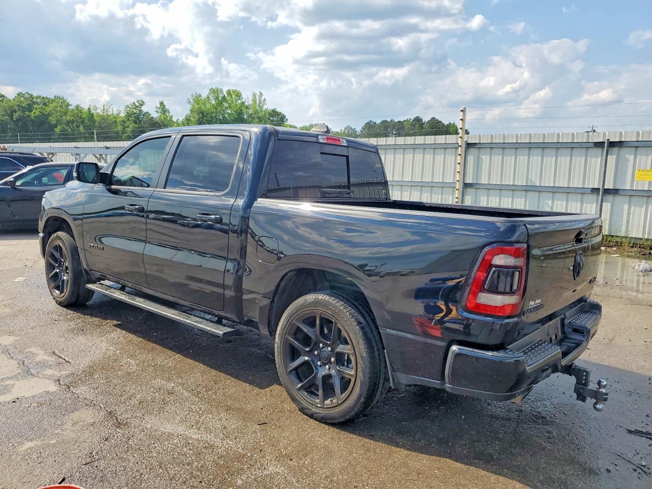 2024 Ram 1500 Laramie Black vin: 1C6SRFJT4RN124595