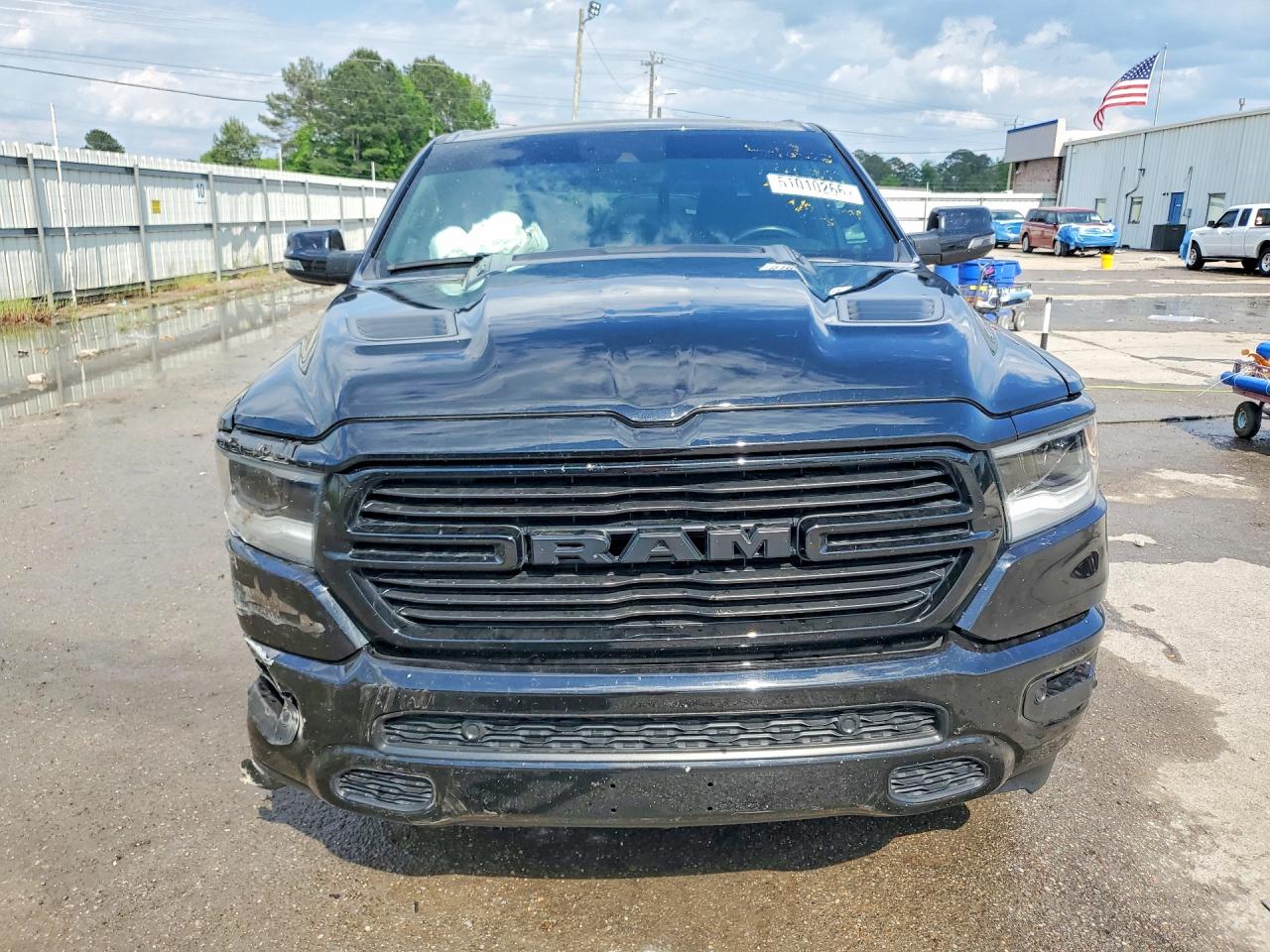 2024 Ram 1500 Laramie Black vin: 1C6SRFJT4RN124595