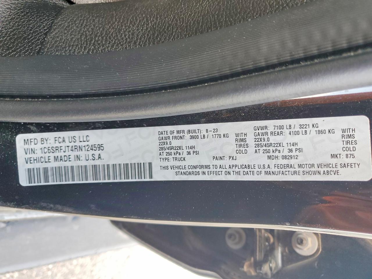 2024 Ram 1500 Laramie Black vin: 1C6SRFJT4RN124595