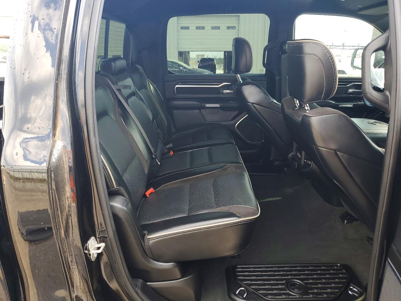 2024 Ram 1500 Laramie Black vin: 1C6SRFJT4RN124595