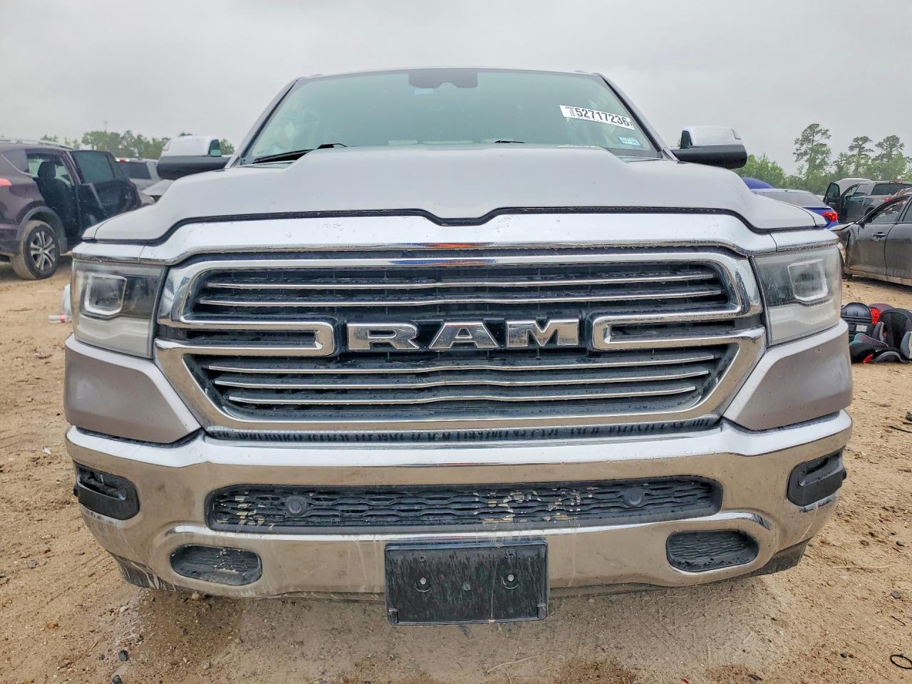 2019 Ram 1500 Laramie Silver vin: 1C6SRFJT5KN503840