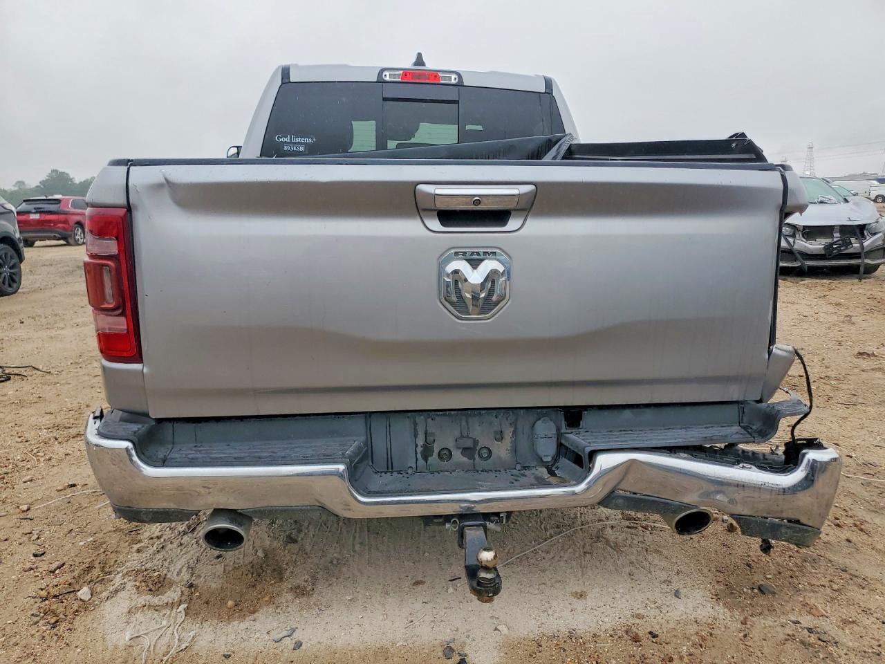 2019 Ram 1500 Laramie Silver vin: 1C6SRFJT5KN503840