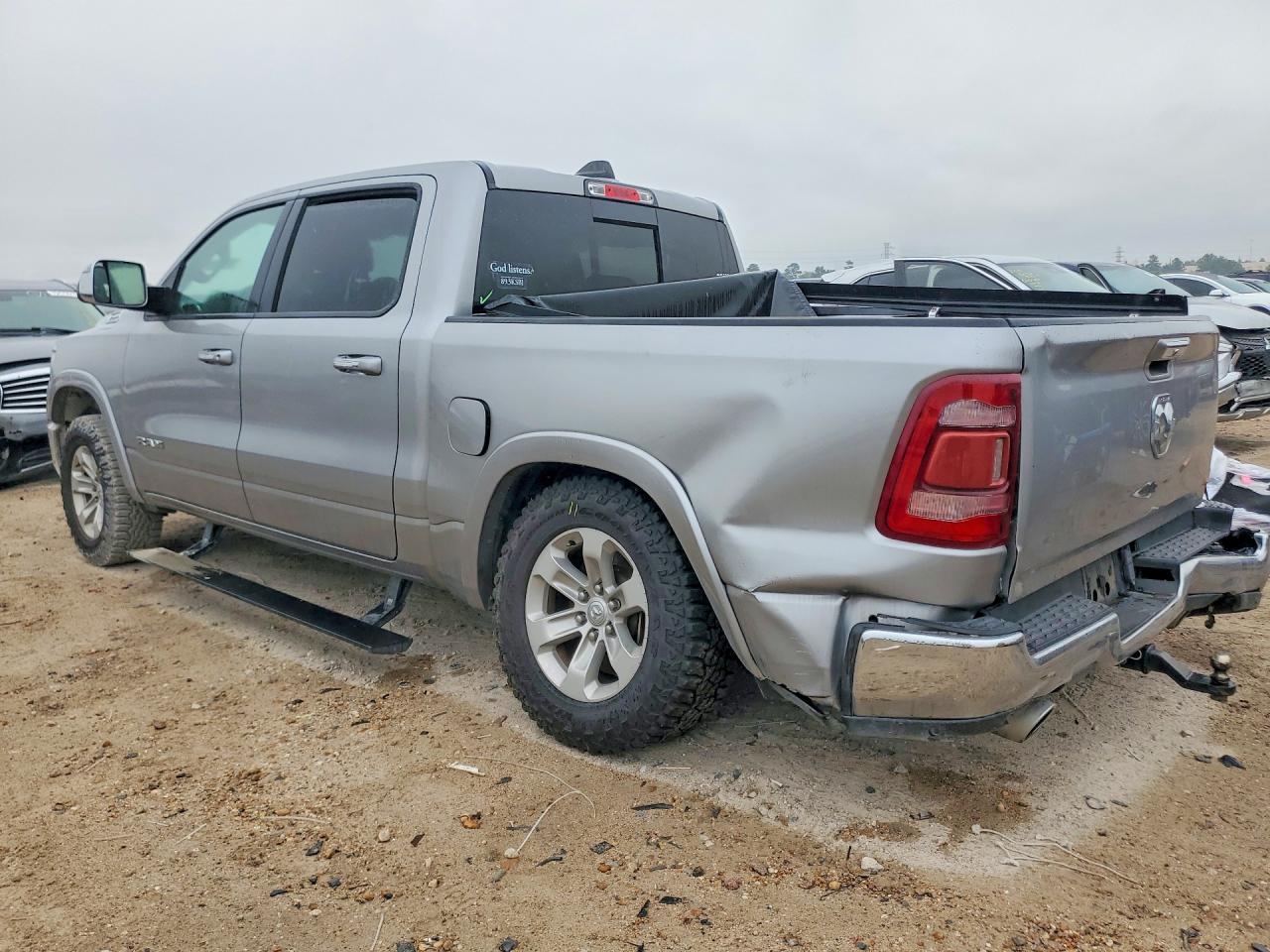 2019 Ram 1500 Laramie Silver vin: 1C6SRFJT5KN503840