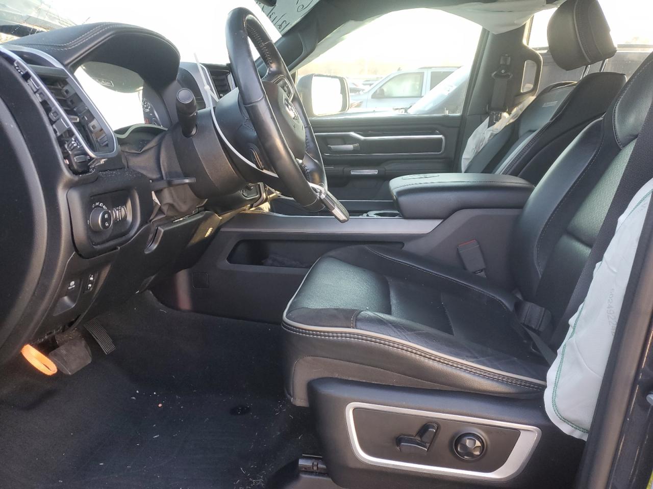 2020 Ram 1500 Laramie Gray vin: 1C6SRFJT5LN335778