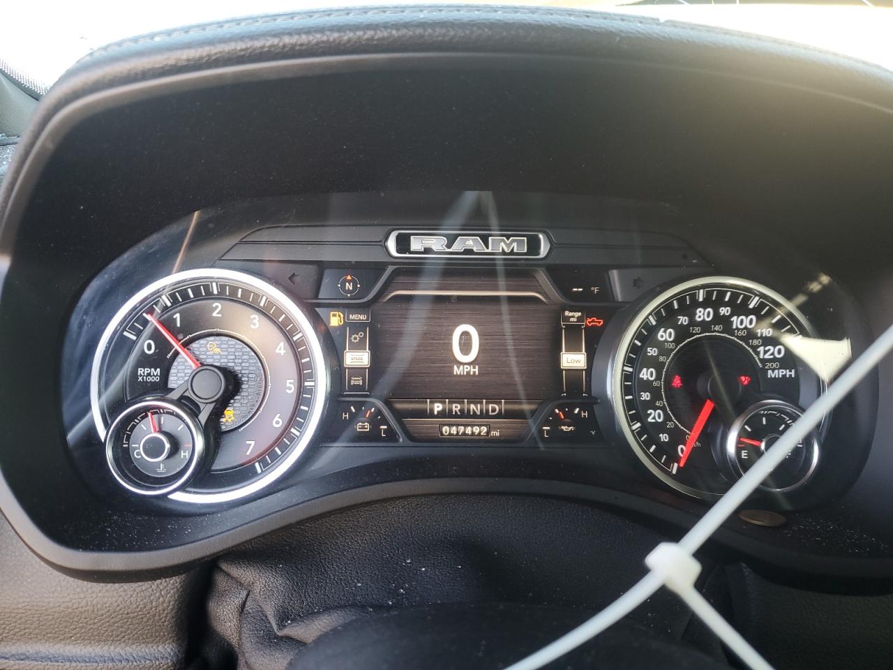 2020 Ram 1500 Laramie Gray vin: 1C6SRFJT5LN335778