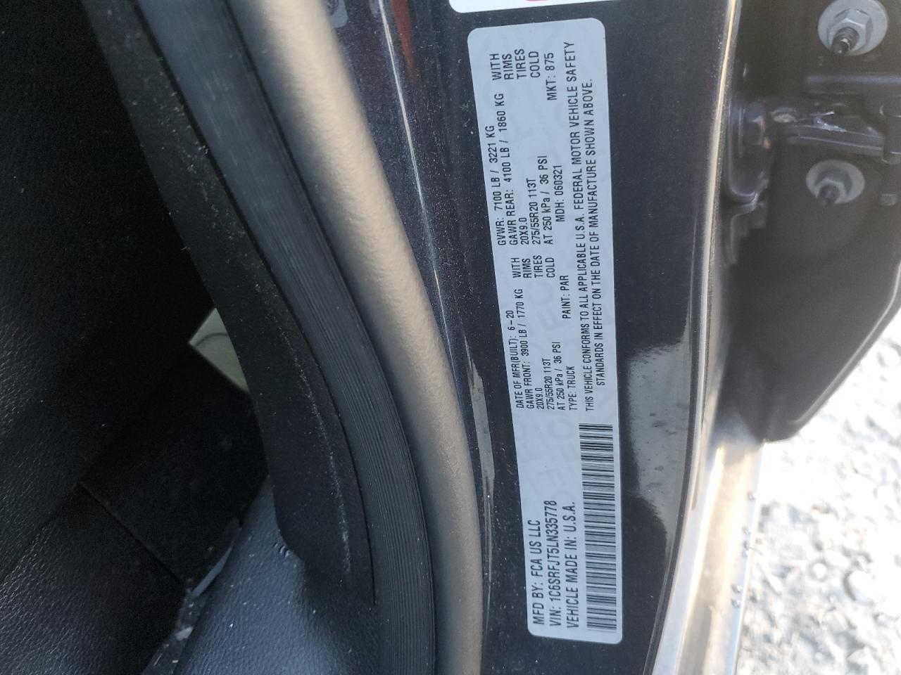 2020 Ram 1500 Laramie Gray vin: 1C6SRFJT5LN335778