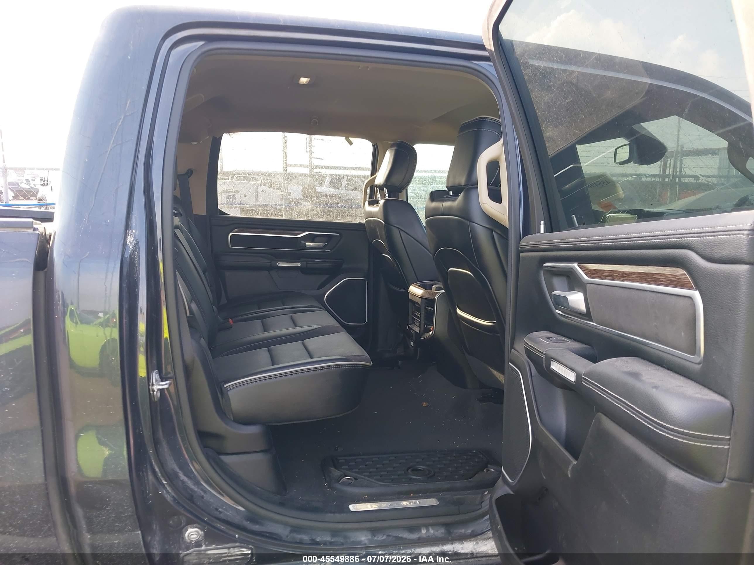 2020 Ram 1500 Laramie  4x4 5'7 Box Blue vin: 1C6SRFJT6LN325650