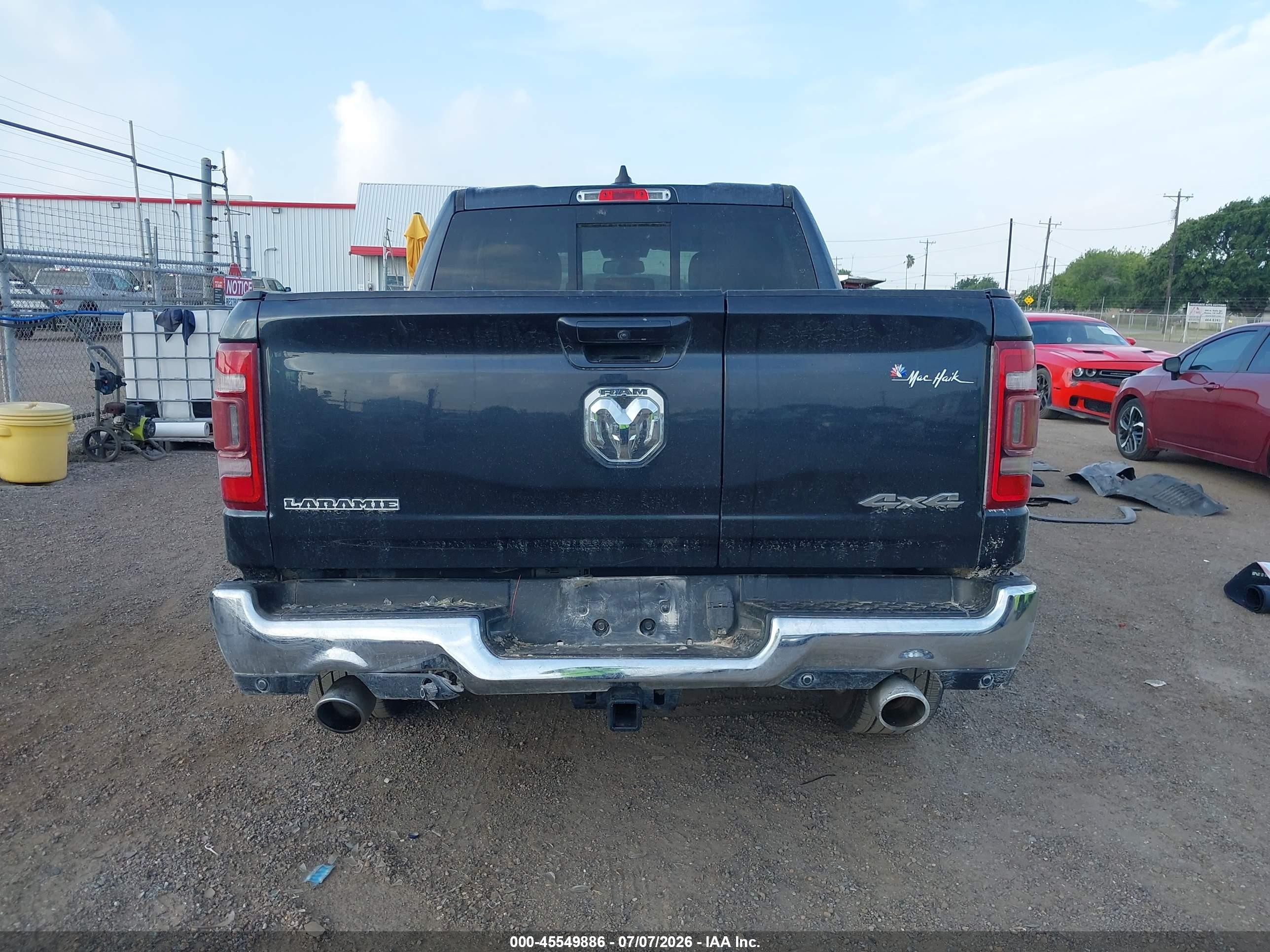2020 Ram 1500 Laramie  4x4 5'7 Box Blue vin: 1C6SRFJT6LN325650
