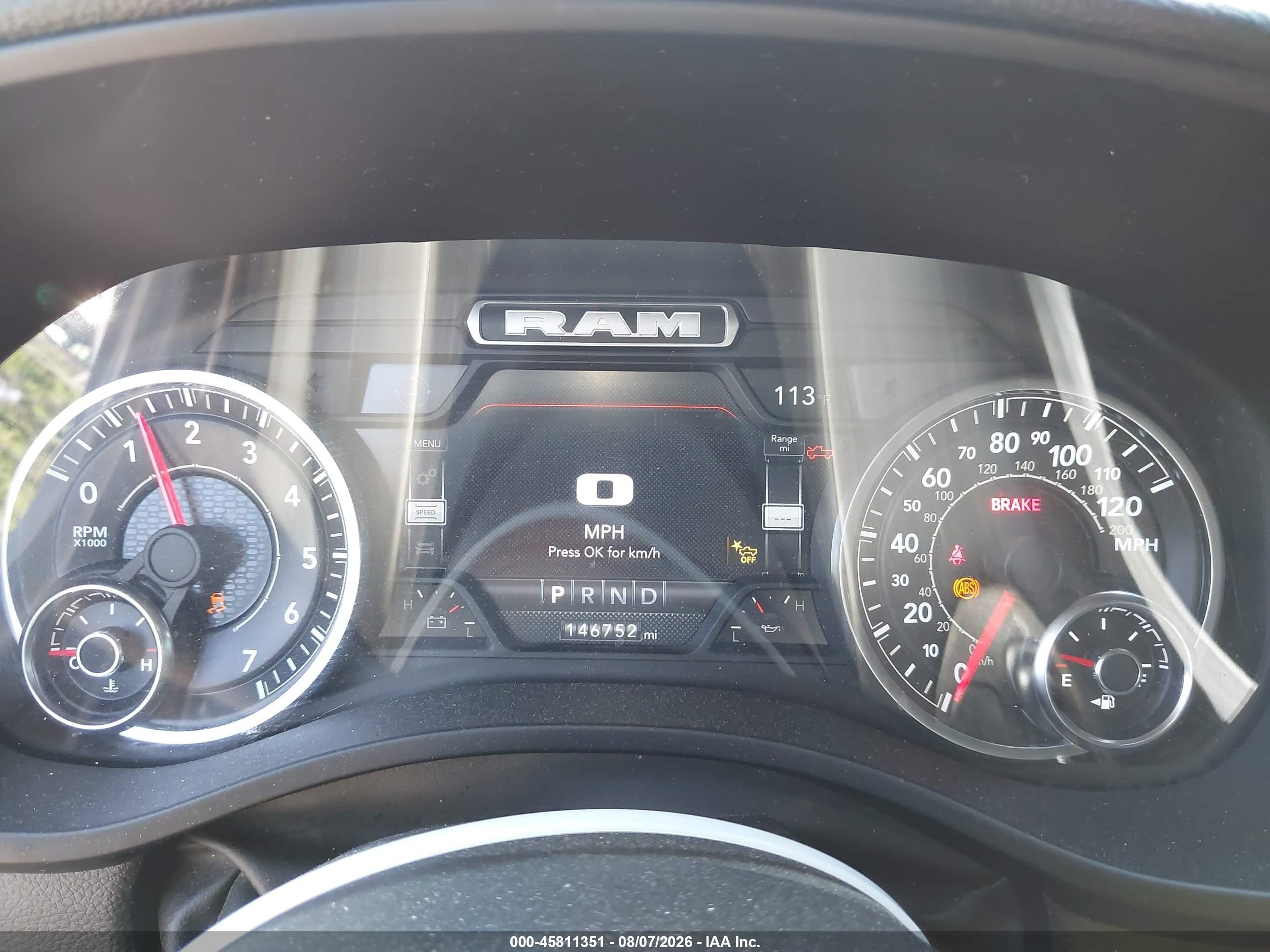 2022 Ram 1500 Laramie  4x4 5'7 Box Black vin: 1C6SRFJT7NN285906