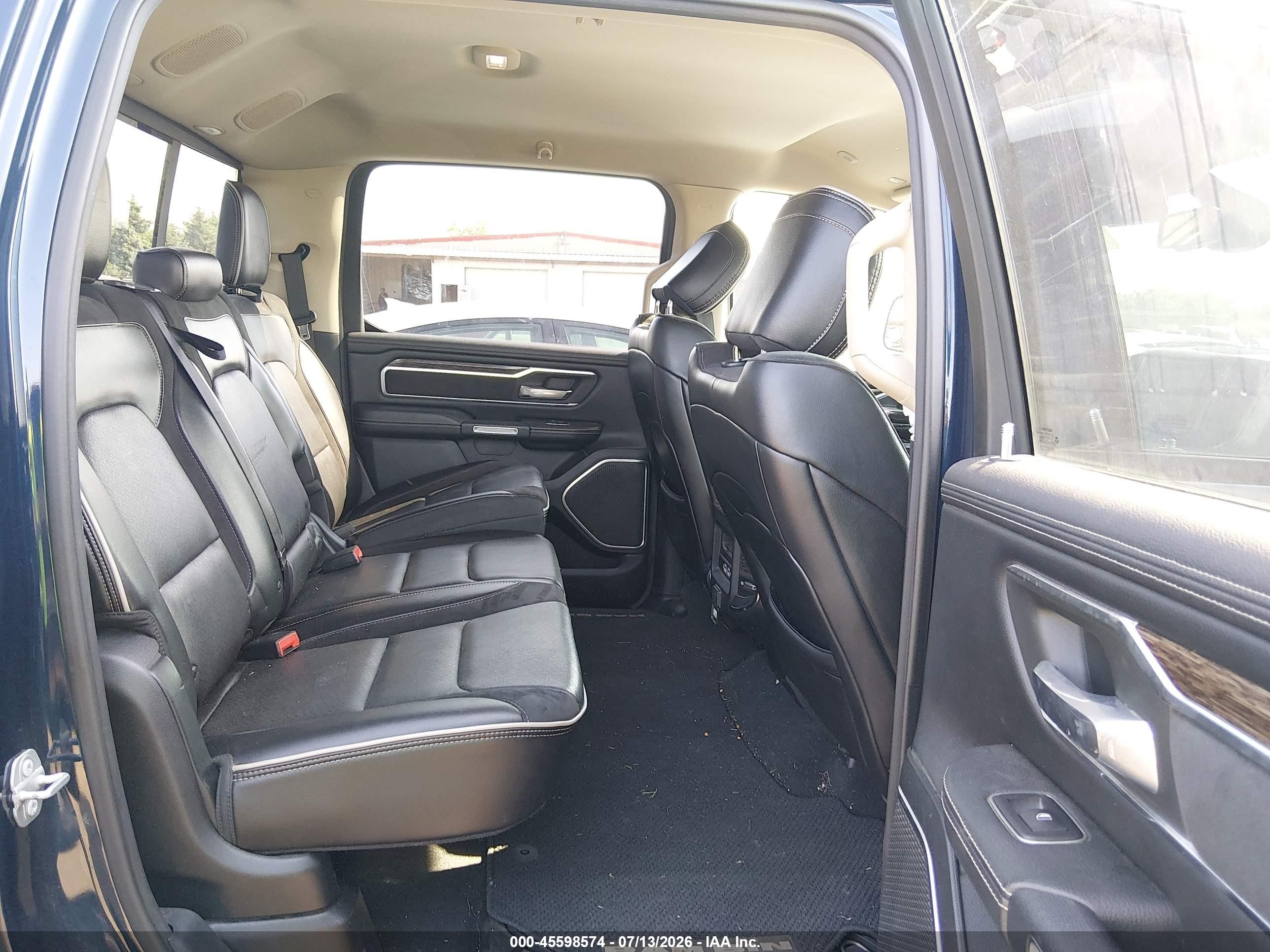 2019 Ram 1500 Laramie Blue vin: 1C6SRFJT8KN516257