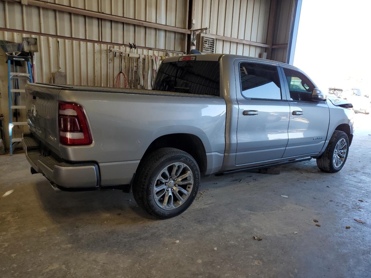 2024 Ram 1500 Laramie Gray vin: 1C6SRFJT8RN190213