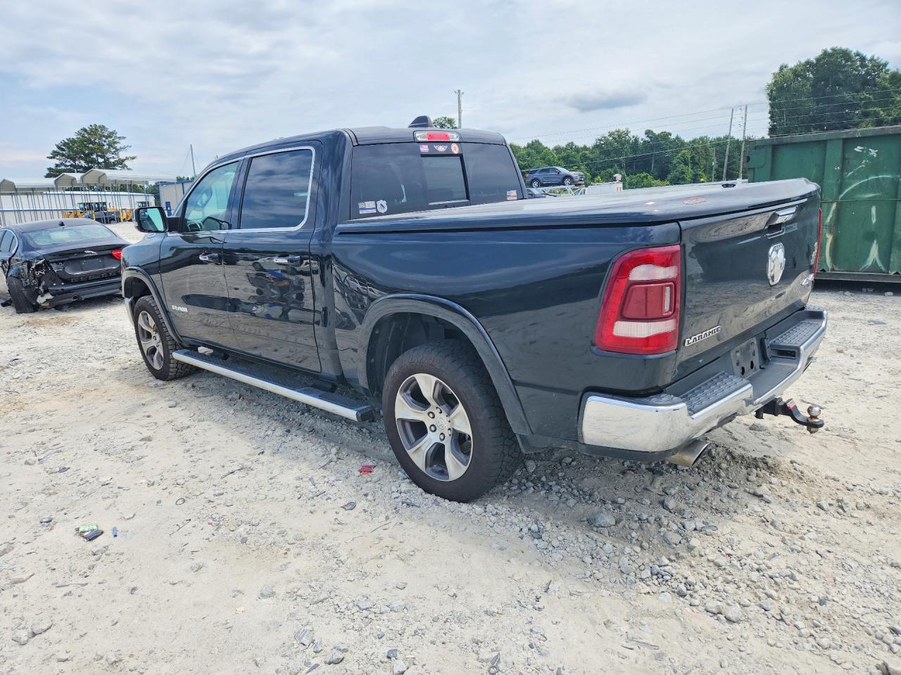 2020 Ram 1500 Laramie Black vin: 1C6SRFJTXLN328891
