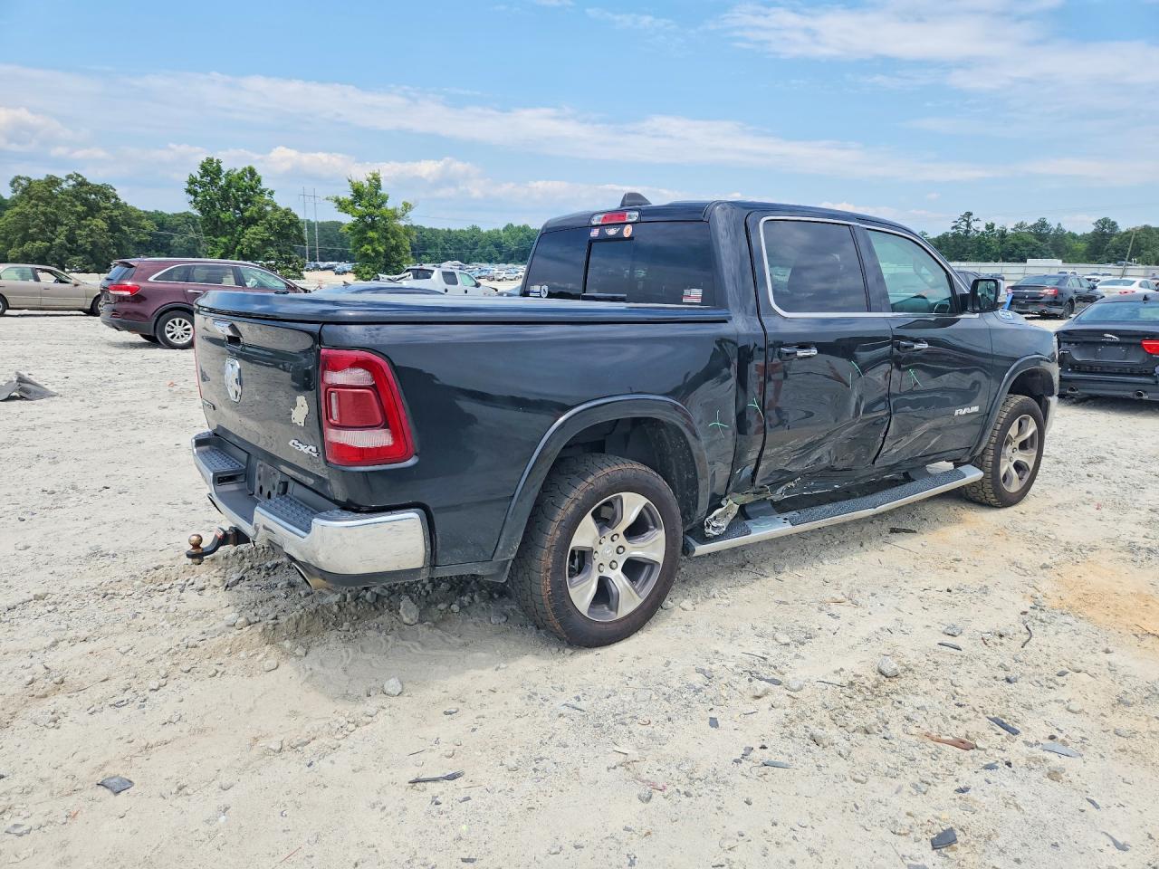 2020 Ram 1500 Laramie Black vin: 1C6SRFJTXLN328891