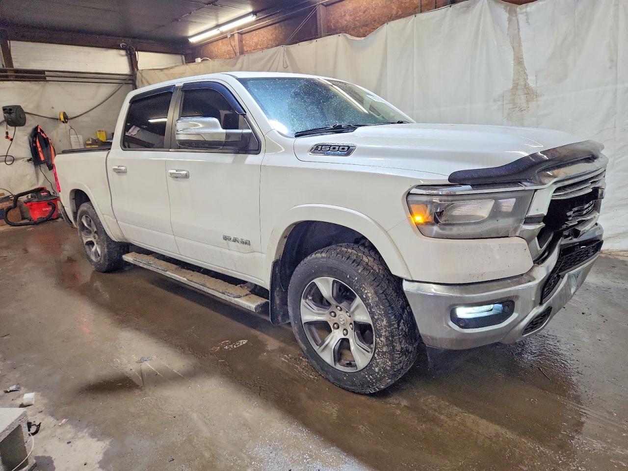 2021 Ram 1500 White vin: 1C6SRFJTXMN510933