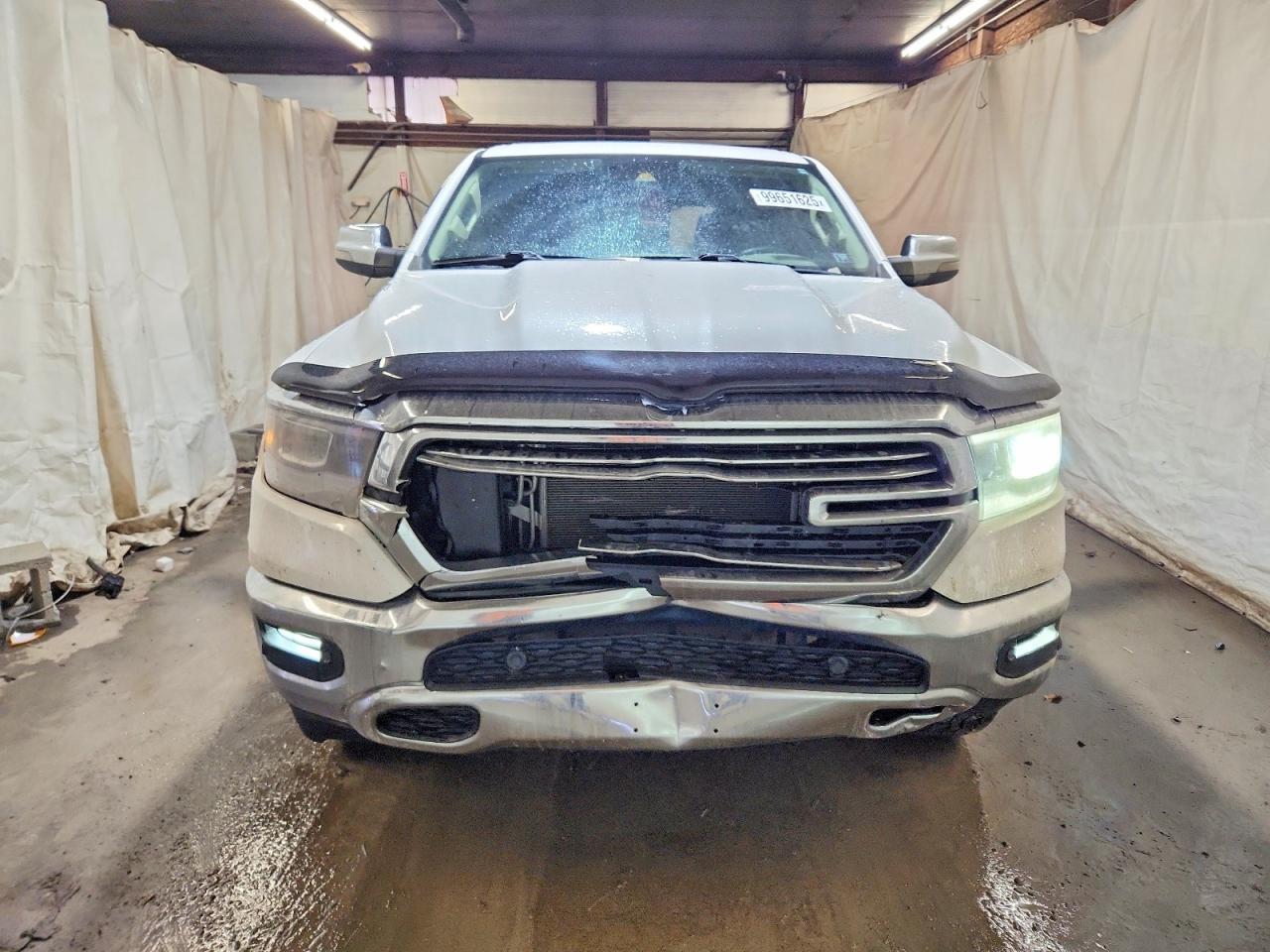 2021 Ram 1500 White vin: 1C6SRFJTXMN510933