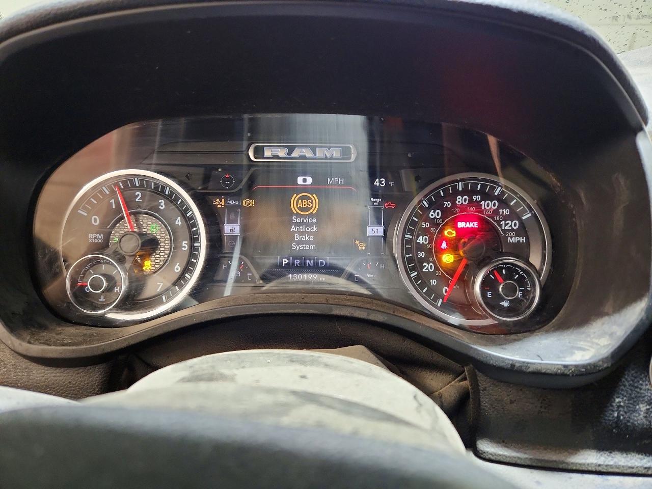 2021 Ram 1500 White vin: 1C6SRFJTXMN510933