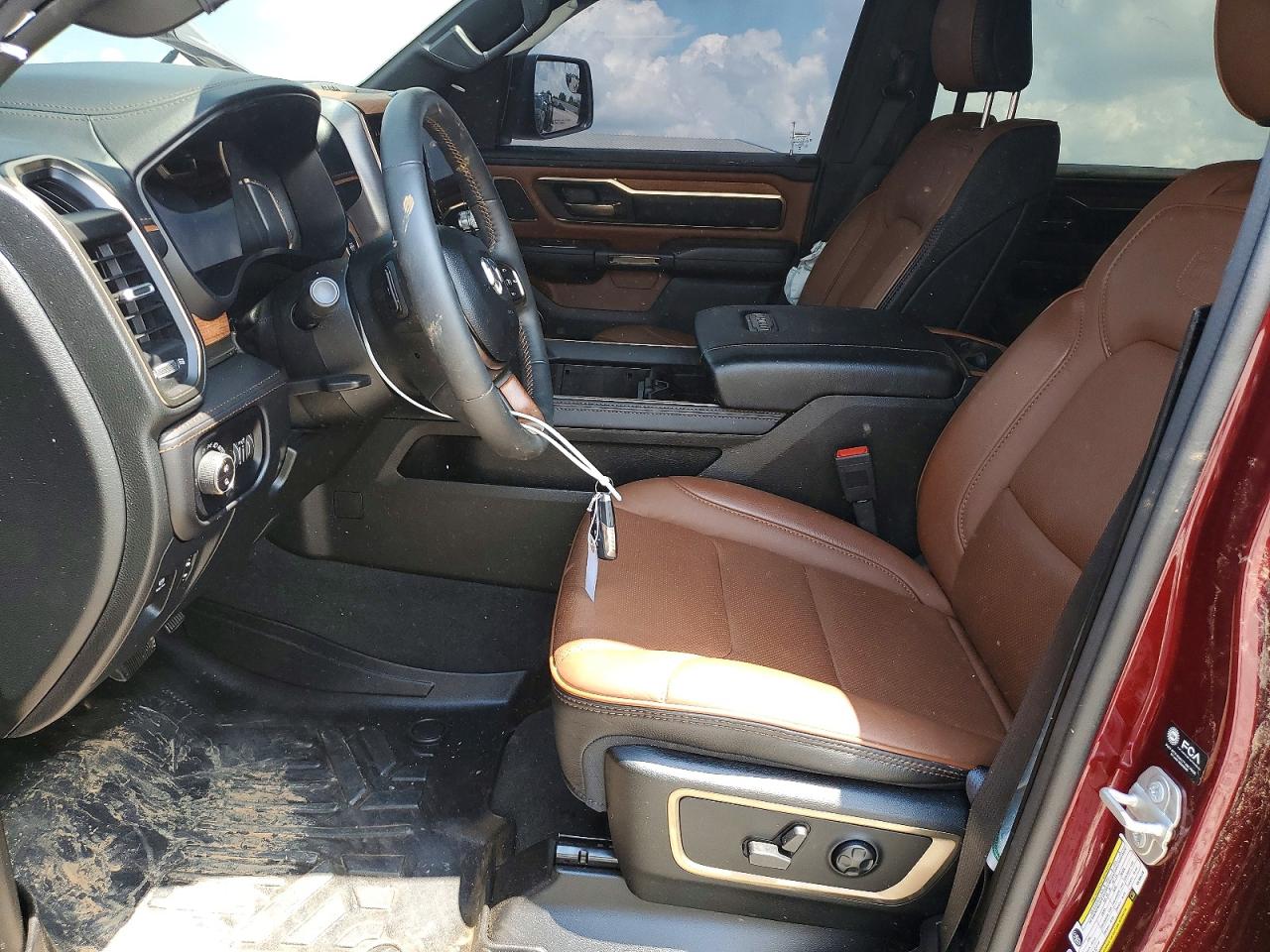 2024 Ram 1500 Longhorn Burgundy vin: 1C6SRFKT7RN189276