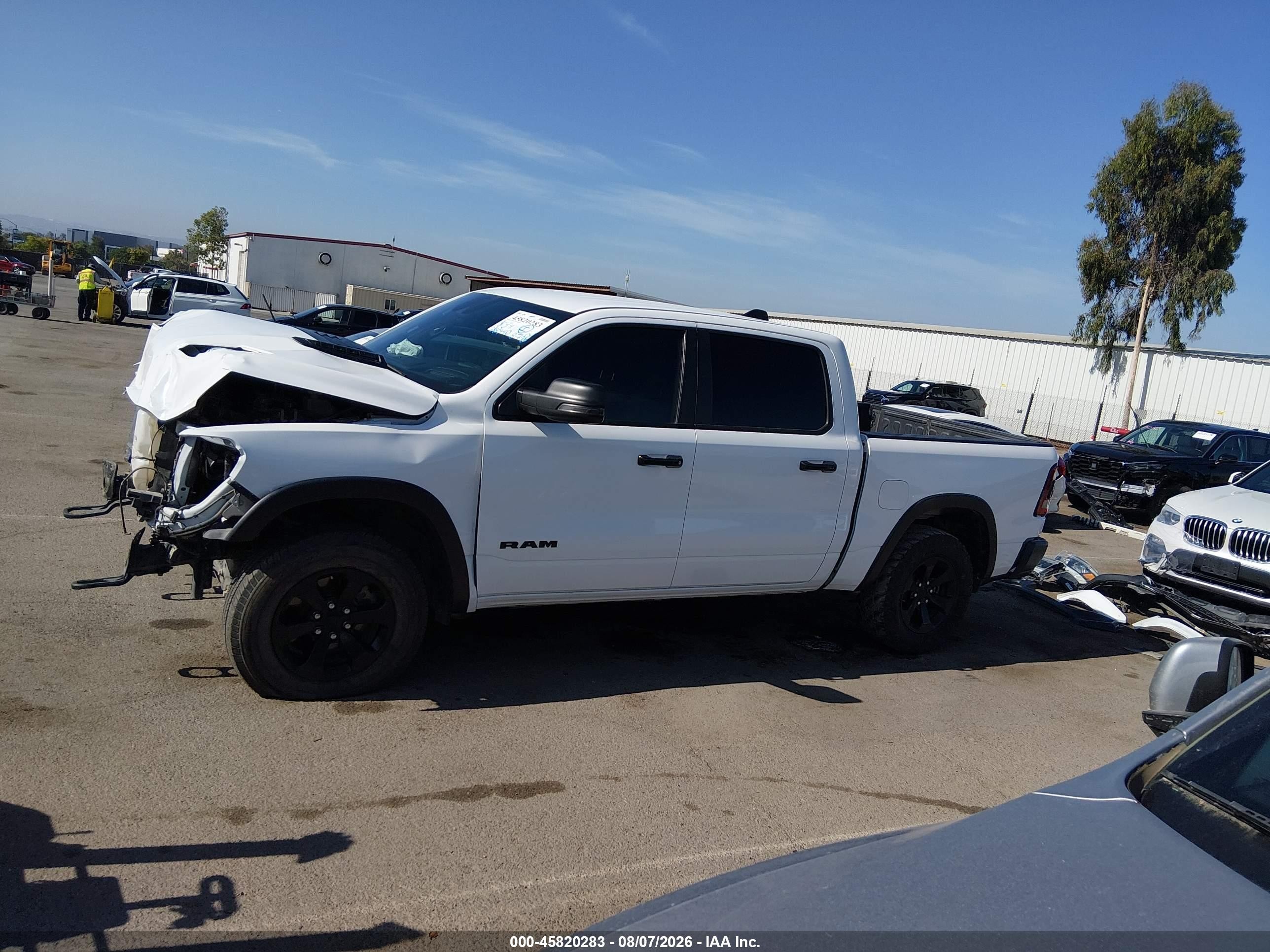 2023 Ram 1500 Rebel  4x4 5'7 Box Белый vin: 1C6SRFLT2PN598992