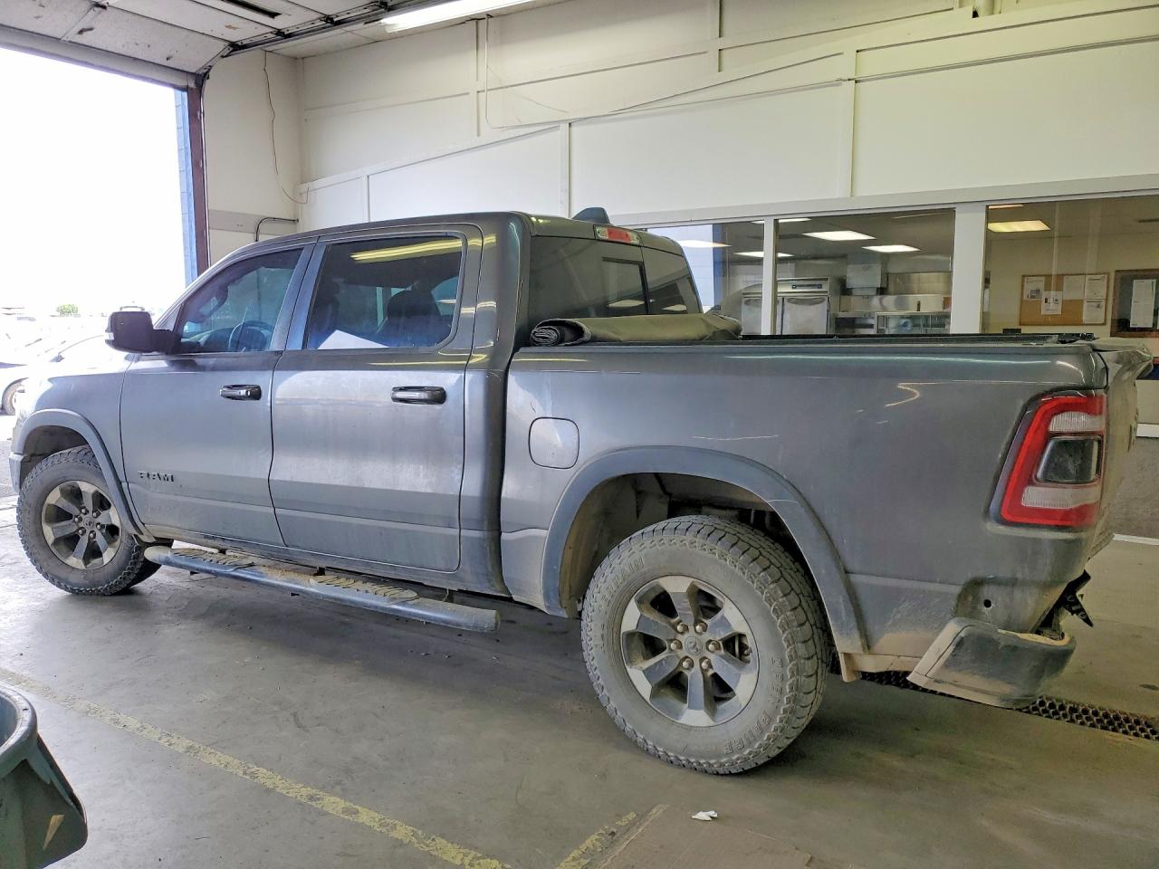2019 Ram 1500 Rebel Gray vin: 1C6SRFLT5KN557328