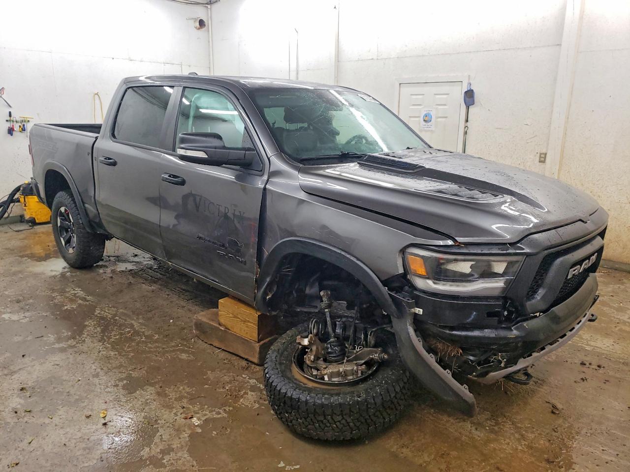 2022 Ram 1500 Rebel Gray vin: 1C6SRFLT8NN439374