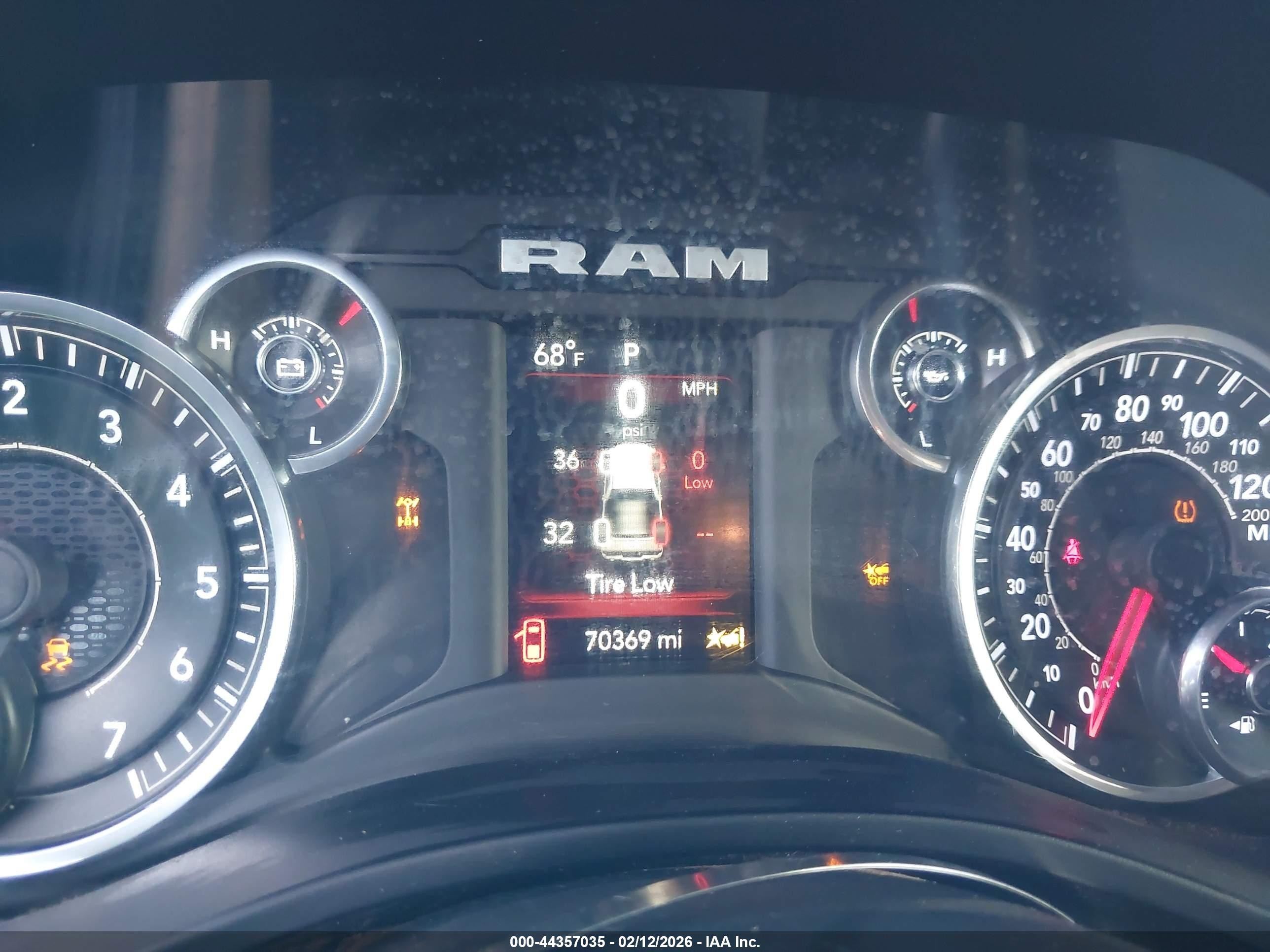 2022 Ram 1500 Big Horn  4x4 6'4 Box White vin: 1C6SRFMT0NN246375