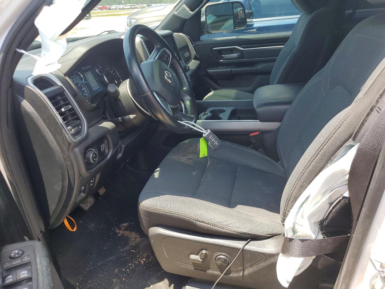 2021 Ram 1500 Big Horn White vin: 1C6SRFMT4MN822208