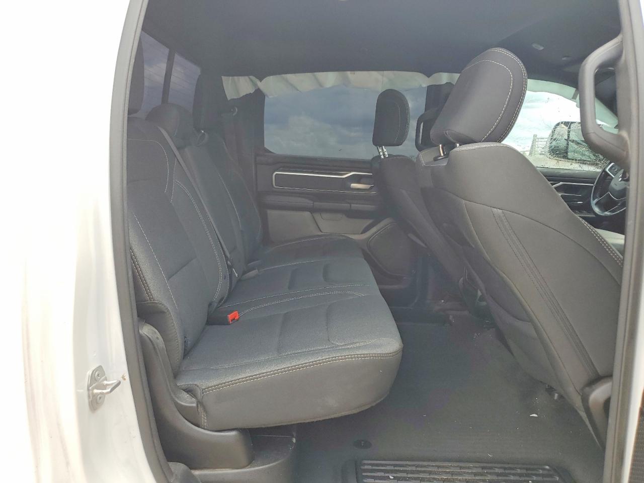 2021 Ram 1500 Big Horn White vin: 1C6SRFMT4MN822208