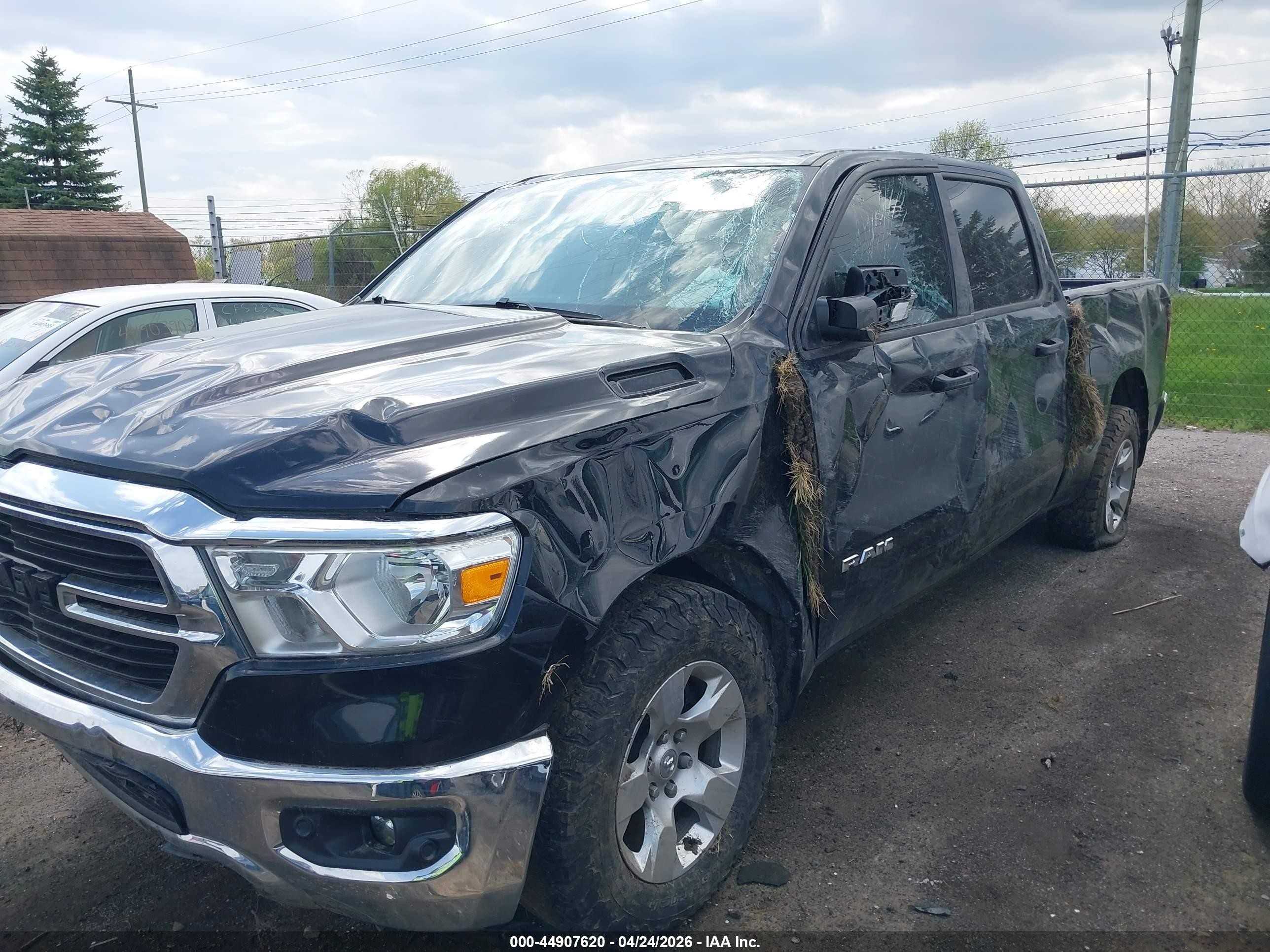 2021 Ram 1500 Big Horn  4x4 6'4 Box Black vin: 1C6SRFMT9MN799007