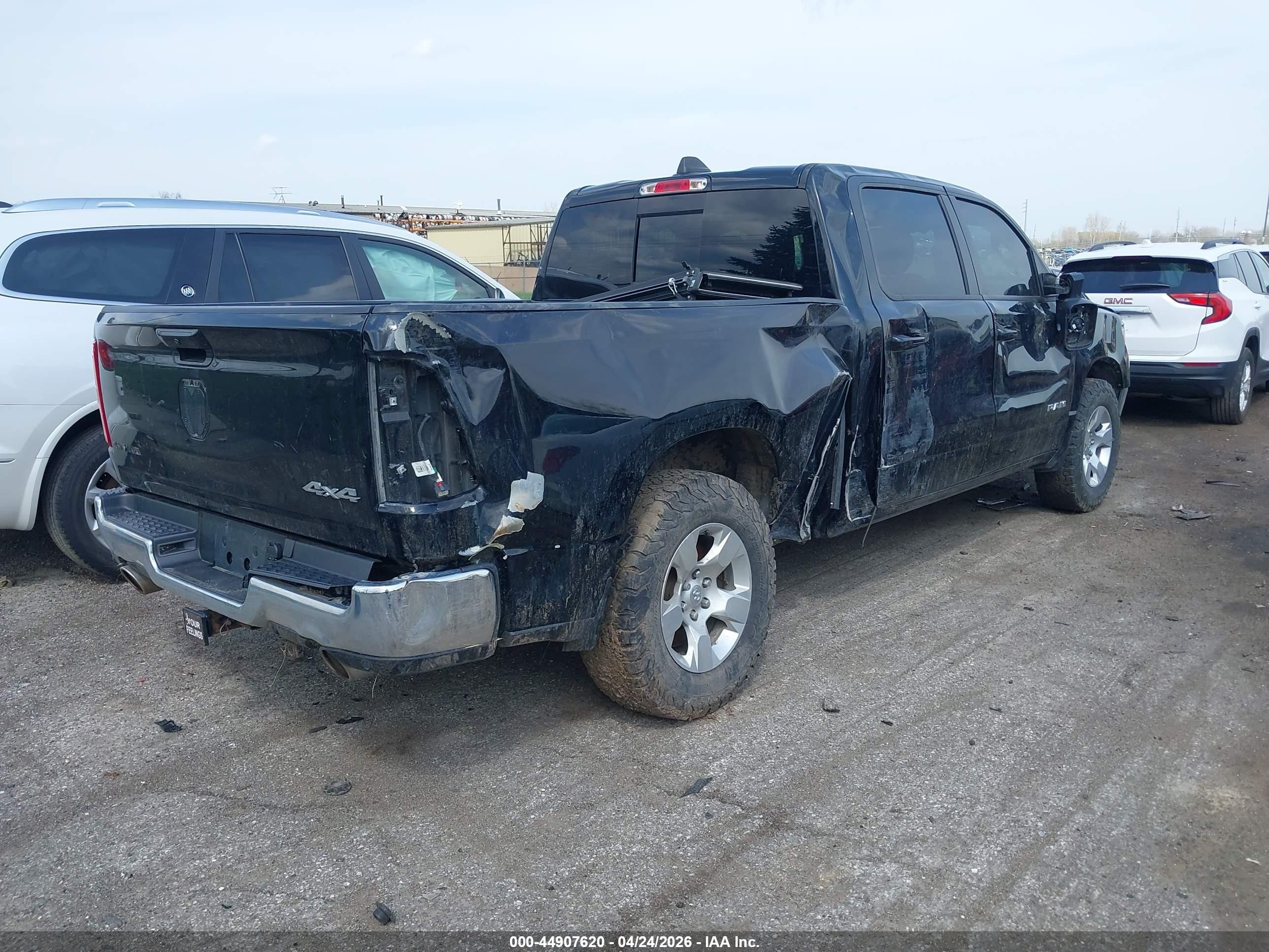 2021 Ram 1500 Big Horn  4x4 6'4 Box Black vin: 1C6SRFMT9MN799007
