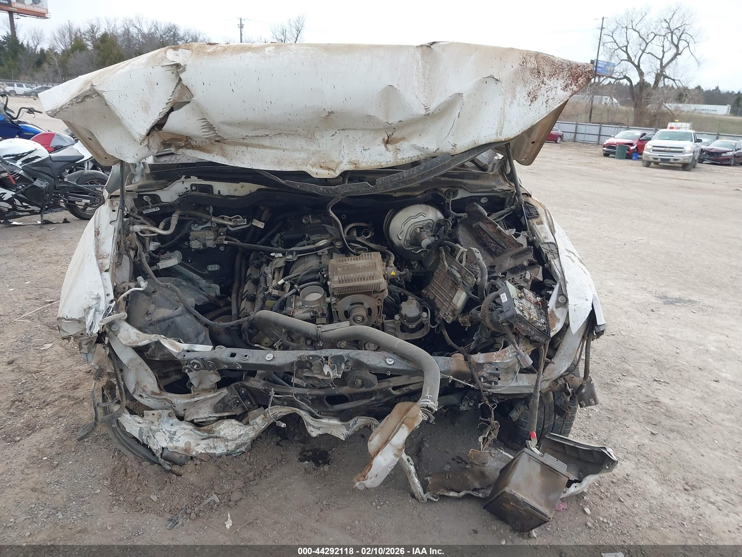2024 Ram 1500   Белый vin: 1C6SRFMTXRN139999