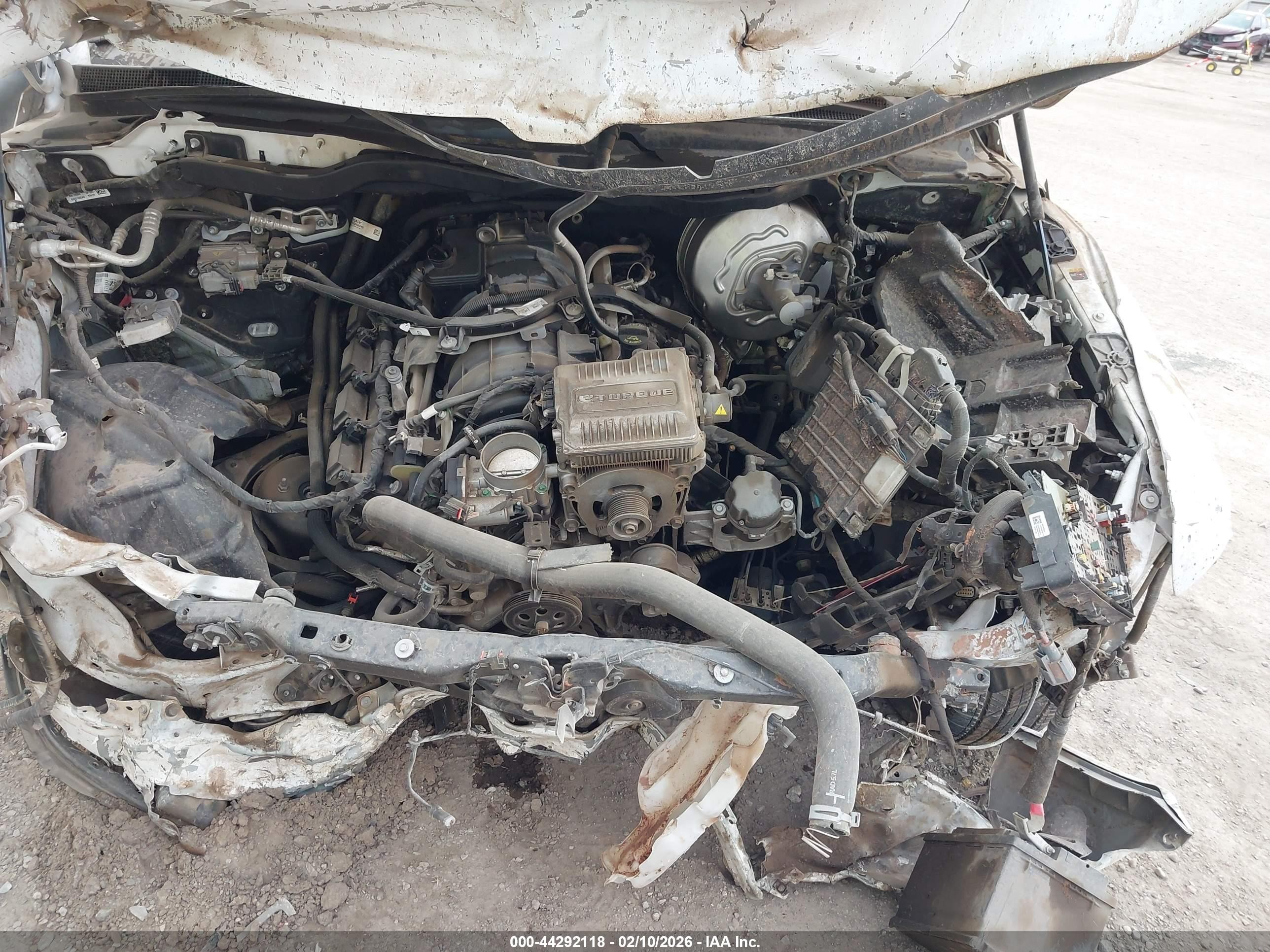 2024 Ram 1500   Белый vin: 1C6SRFMTXRN139999