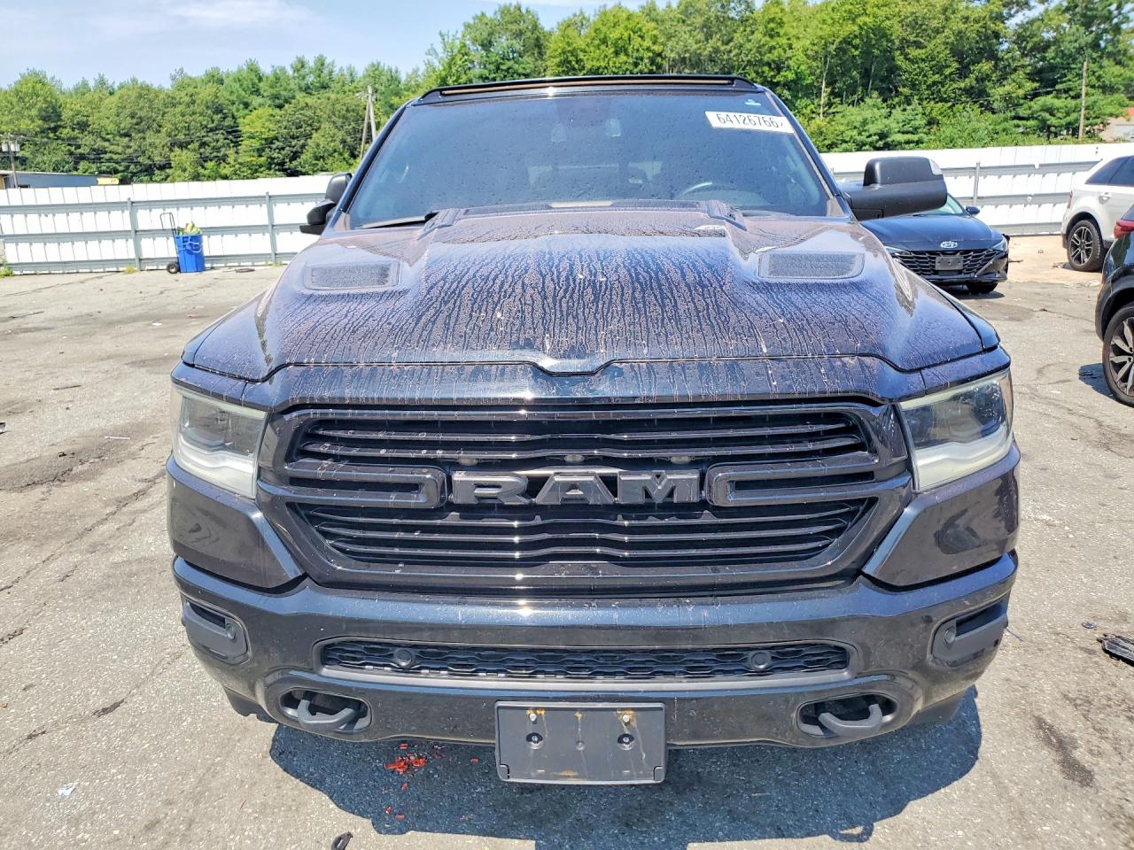 2019 Ram 1500 Laramie Black vin: 1C6SRFRT1KN879536