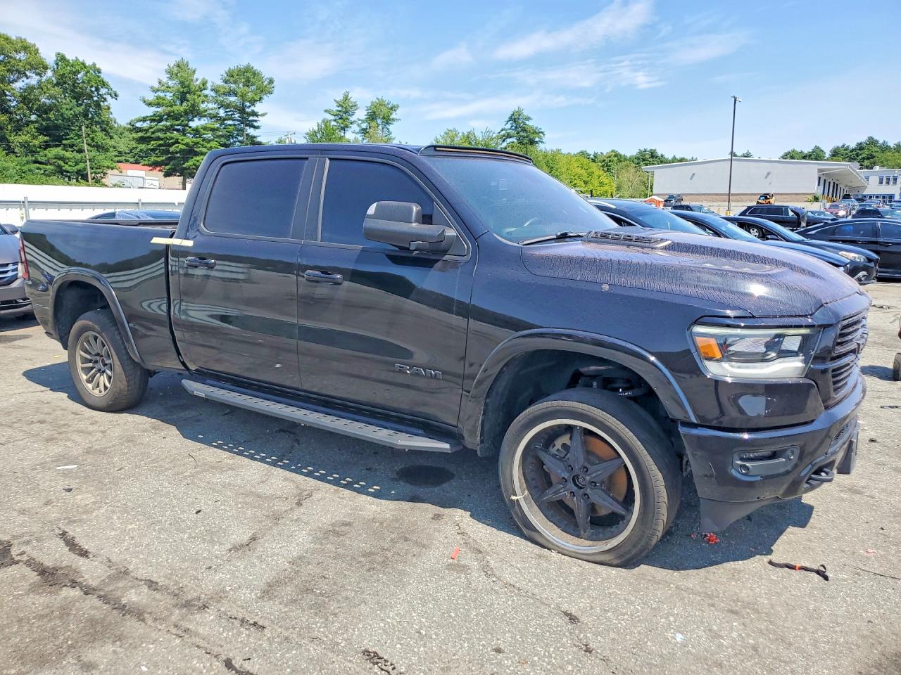 2019 Ram 1500 Laramie Black vin: 1C6SRFRT1KN879536