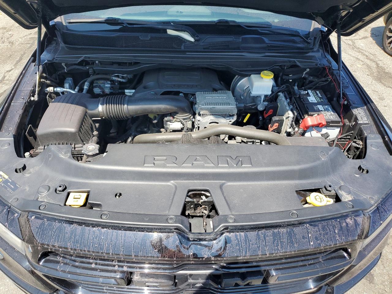 2019 Ram 1500 Laramie Black vin: 1C6SRFRT1KN879536