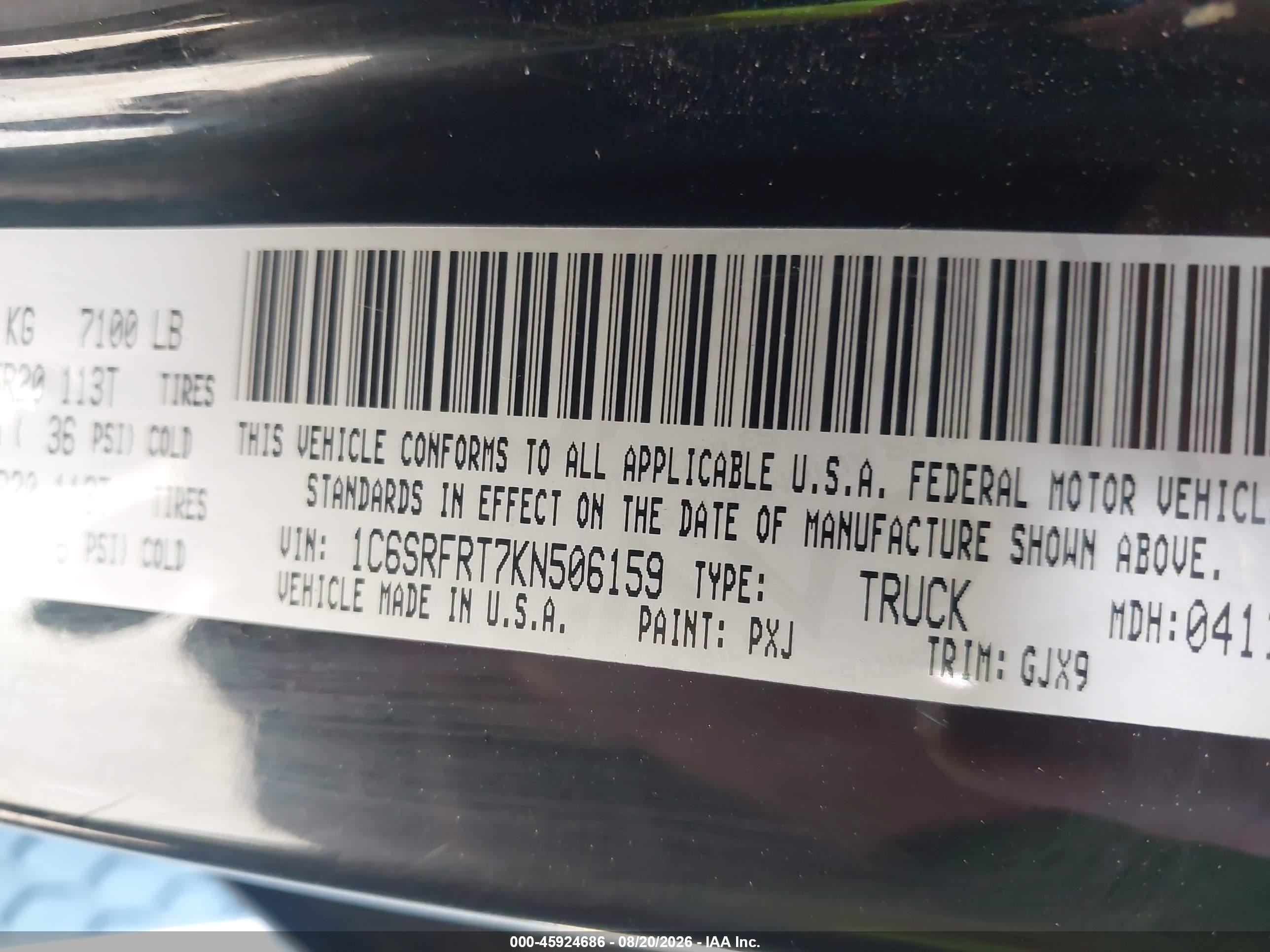 2019 Ram 1500 Laramie  4x4 6'4 Box Black vin: 1C6SRFRT7KN506159