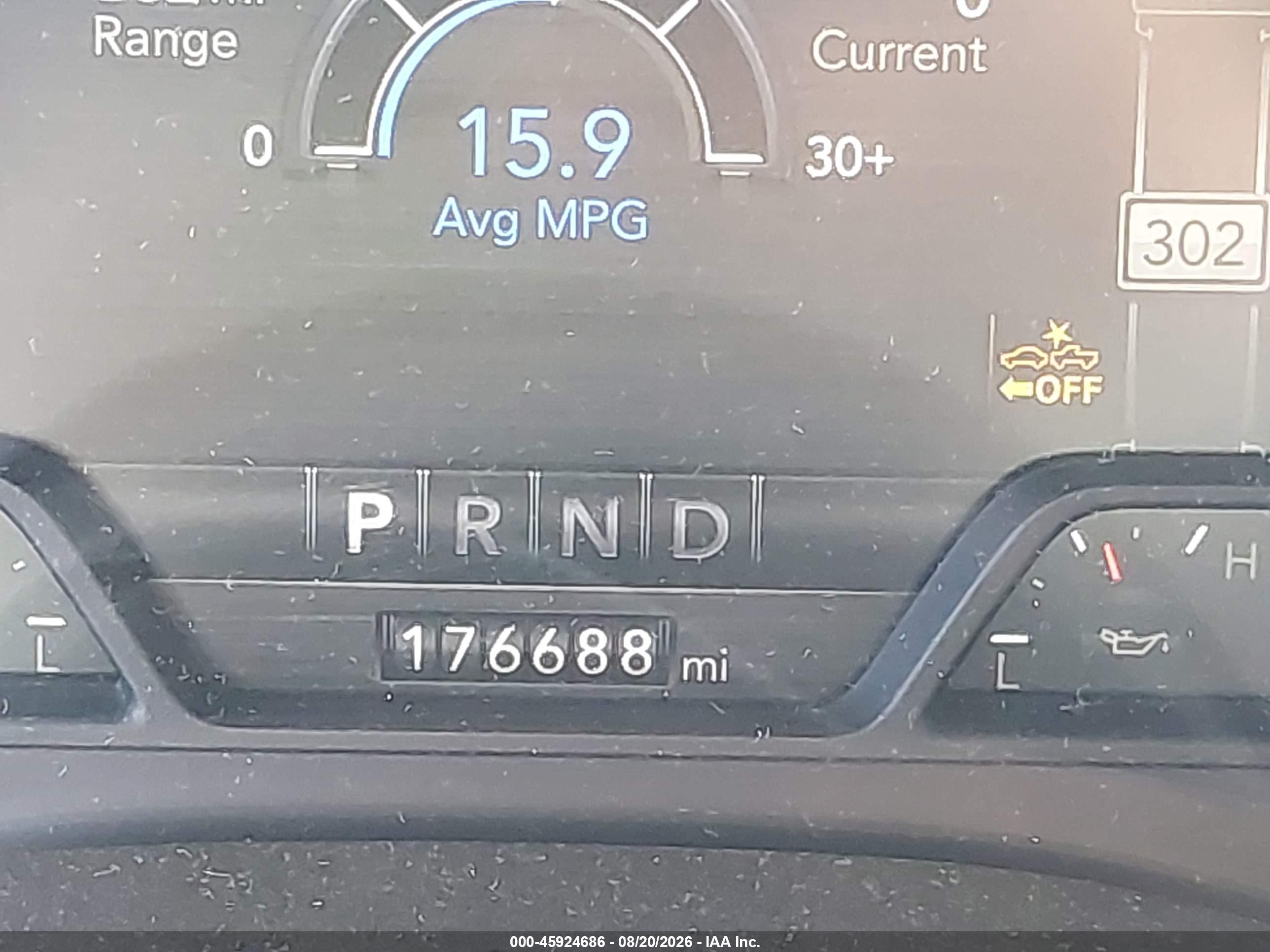 2019 Ram 1500 Laramie  4x4 6'4 Box Black vin: 1C6SRFRT7KN506159