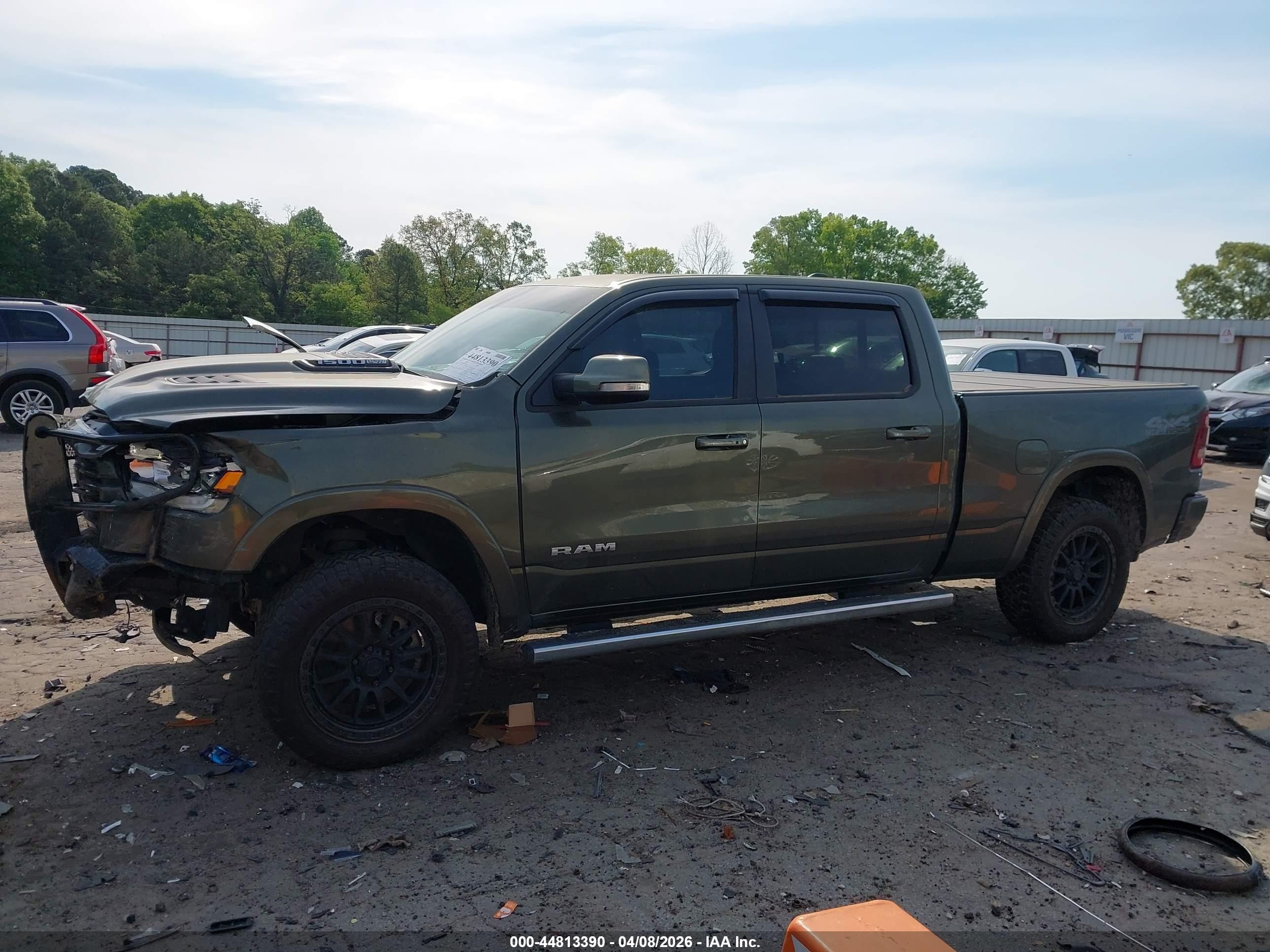 2021 Ram 1500 Laramie  4x4 6'4 Box Green vin: 1C6SRFRTXMN739746