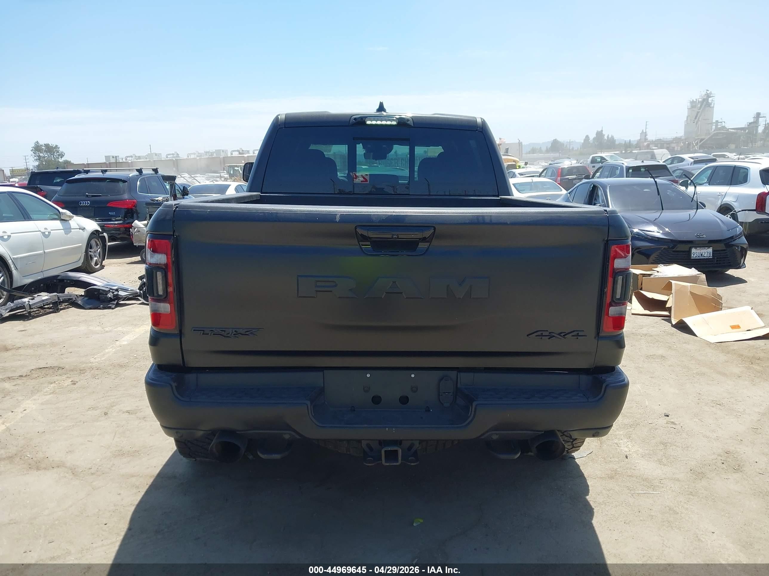 2022 Ram 1500 Trx  4x4 5'7 Box Black vin: 1C6SRFU91NN353522