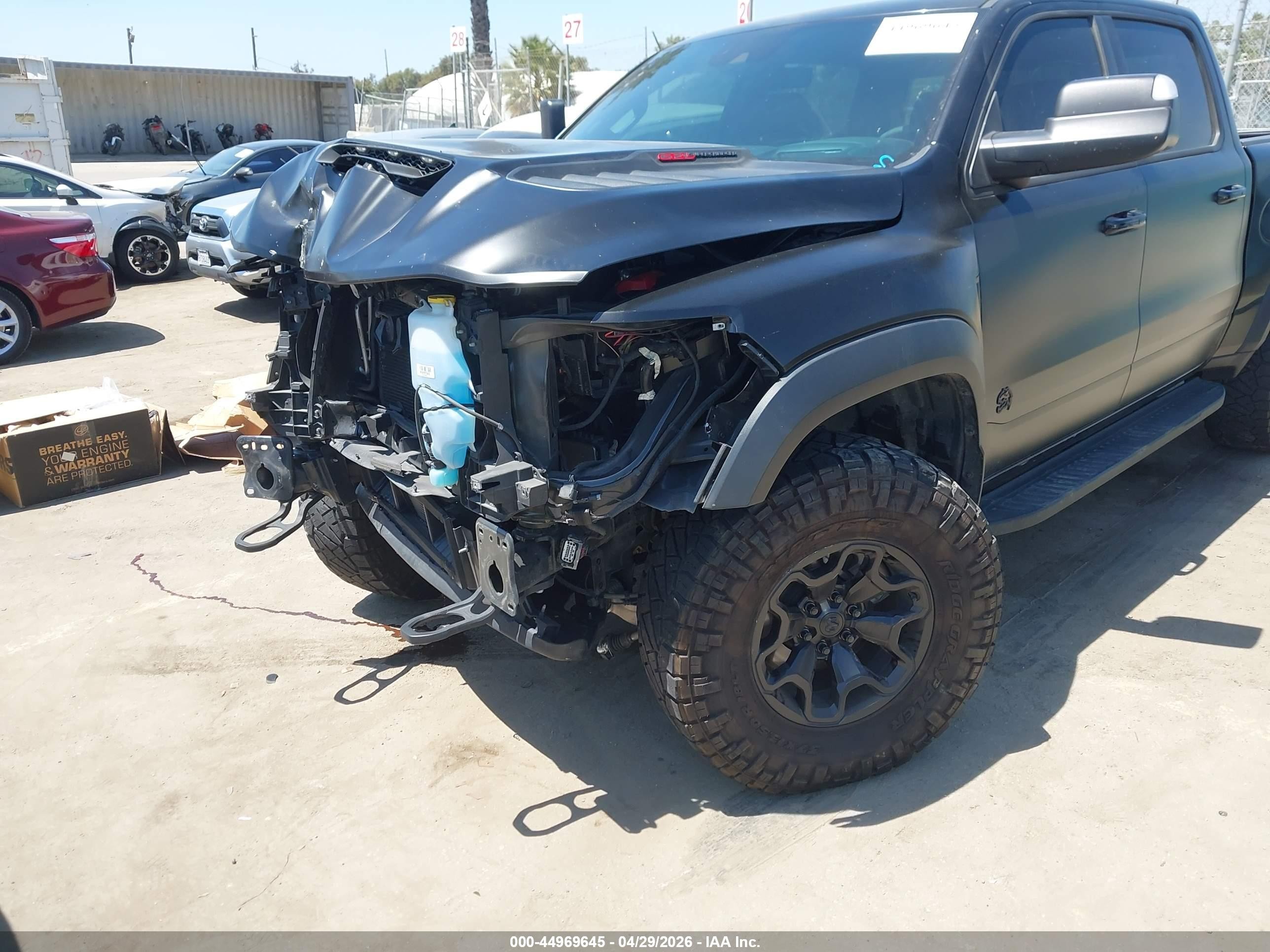 2022 Ram 1500 Trx  4x4 5'7 Box Black vin: 1C6SRFU91NN353522